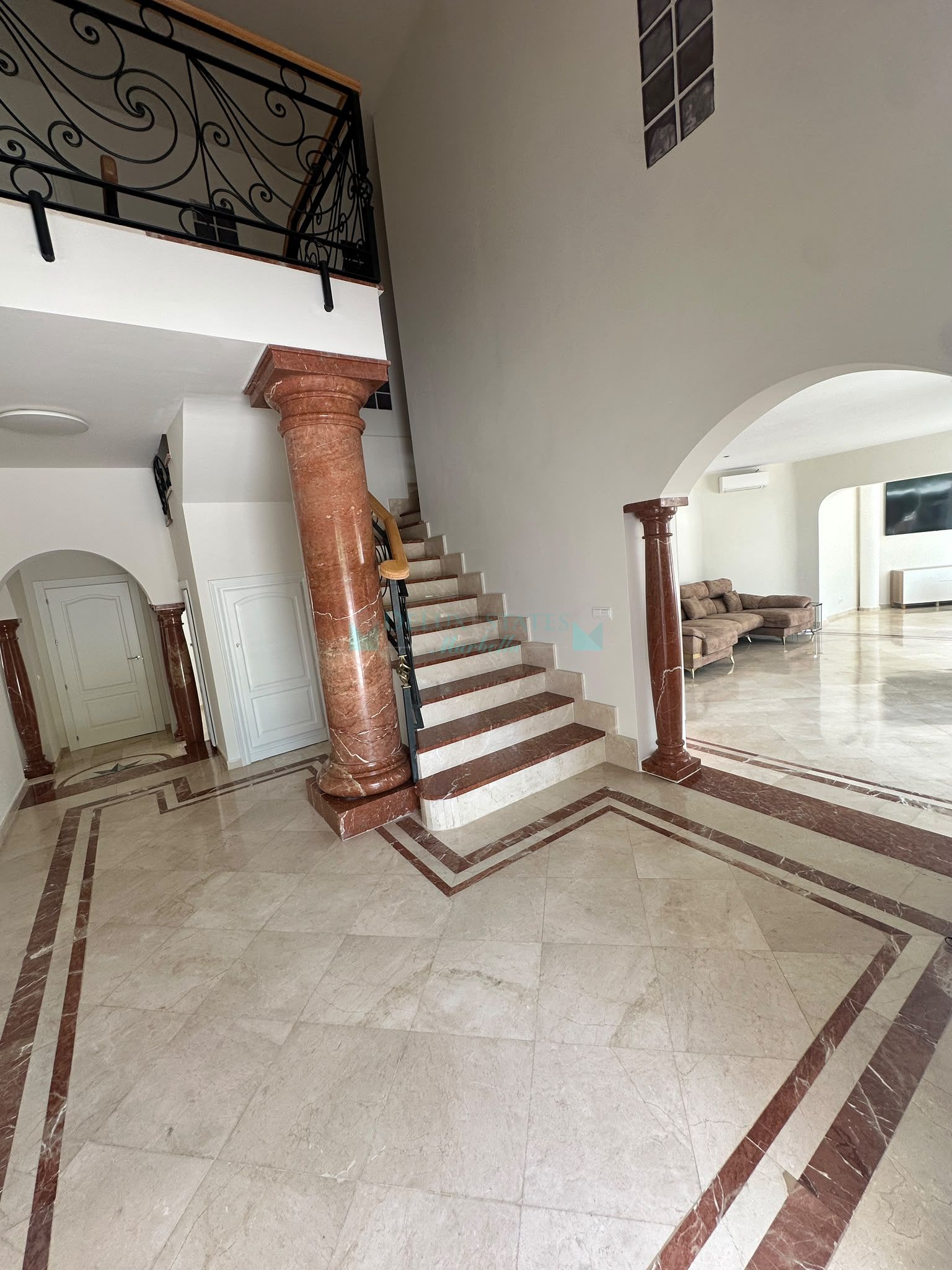 Villa for sale in Forest Hills, Estepona