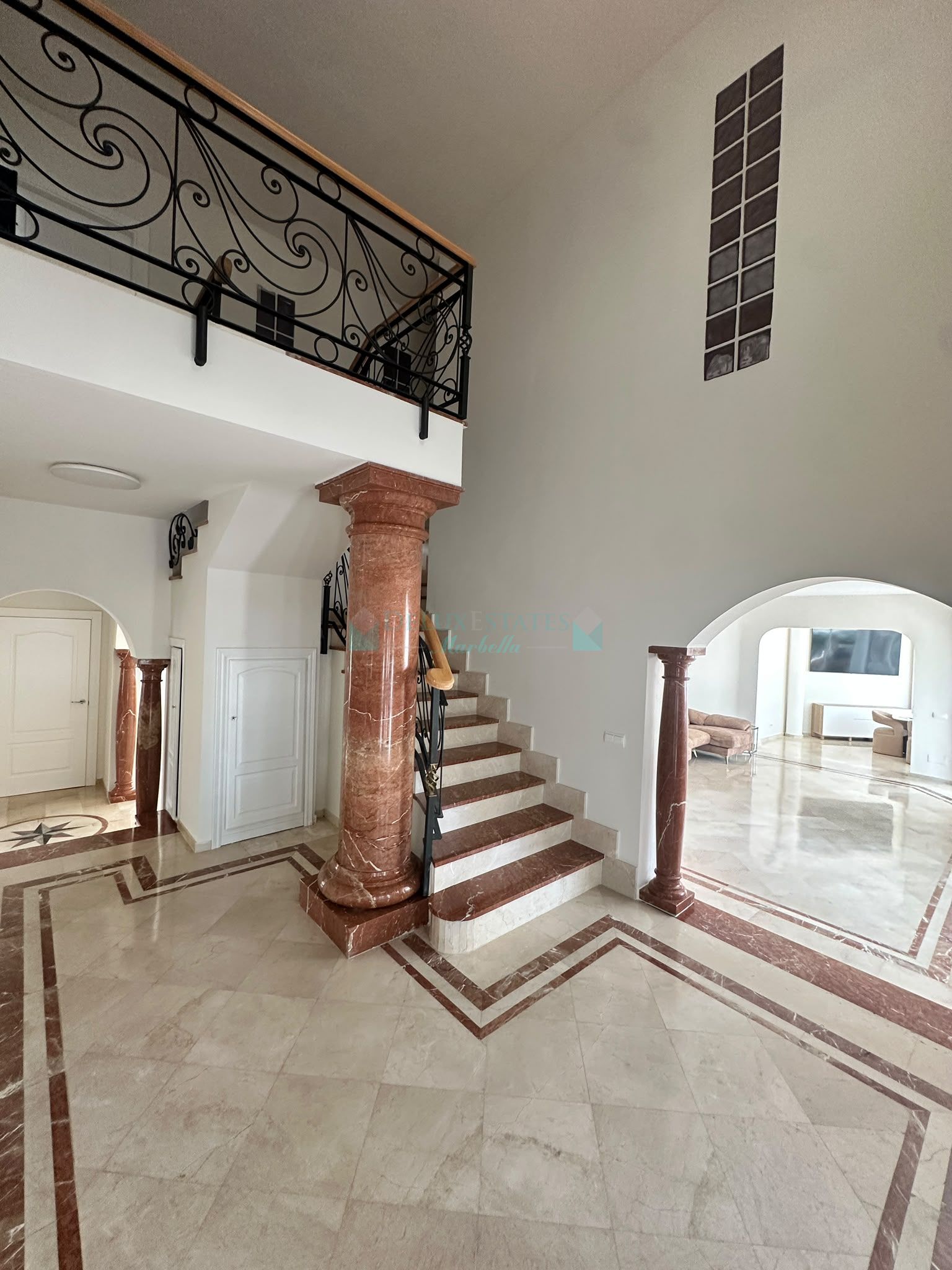 Villa for sale in Forest Hills, Estepona