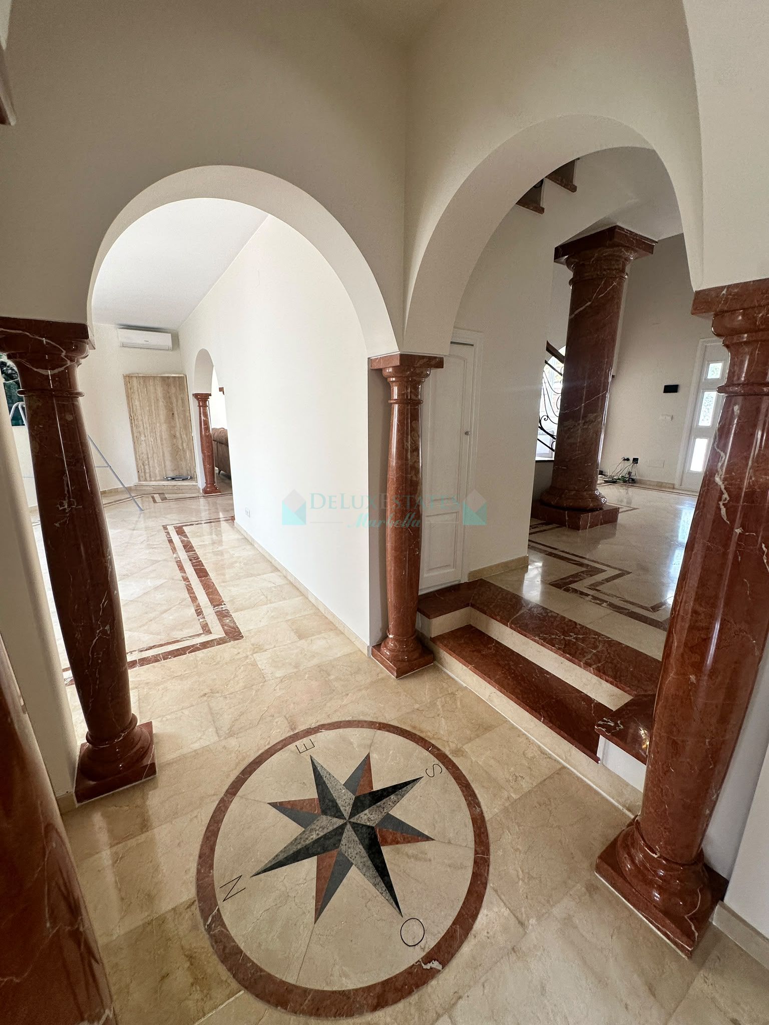 Villa for sale in Forest Hills, Estepona