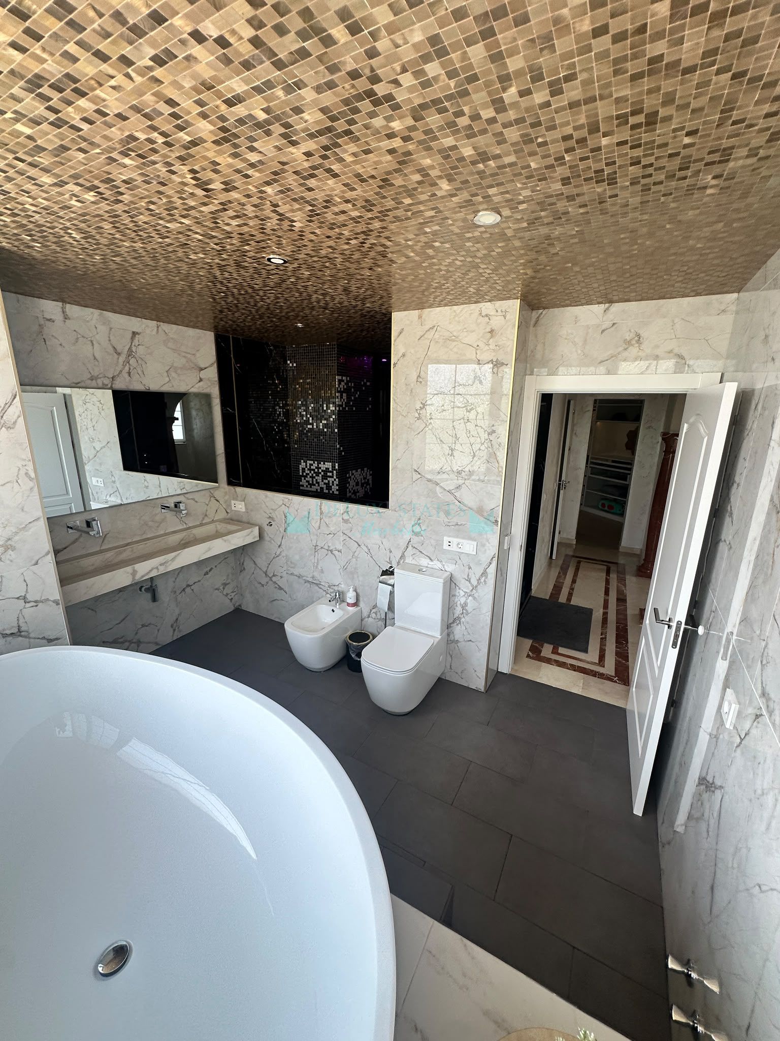 Villa for sale in Forest Hills, Estepona