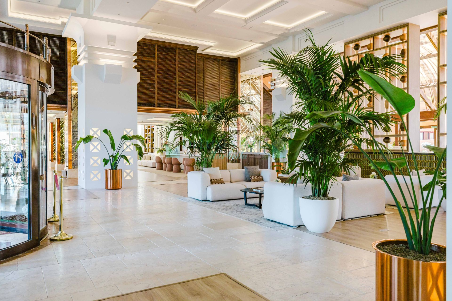 Apartment for sale in Beach Side New Golden Mile, Estepona
