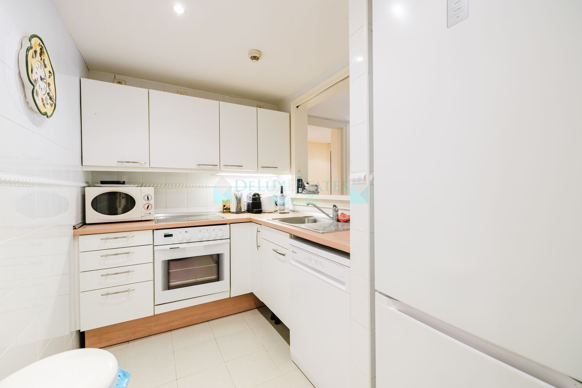 Apartment for sale in Beach Side New Golden Mile, Estepona
