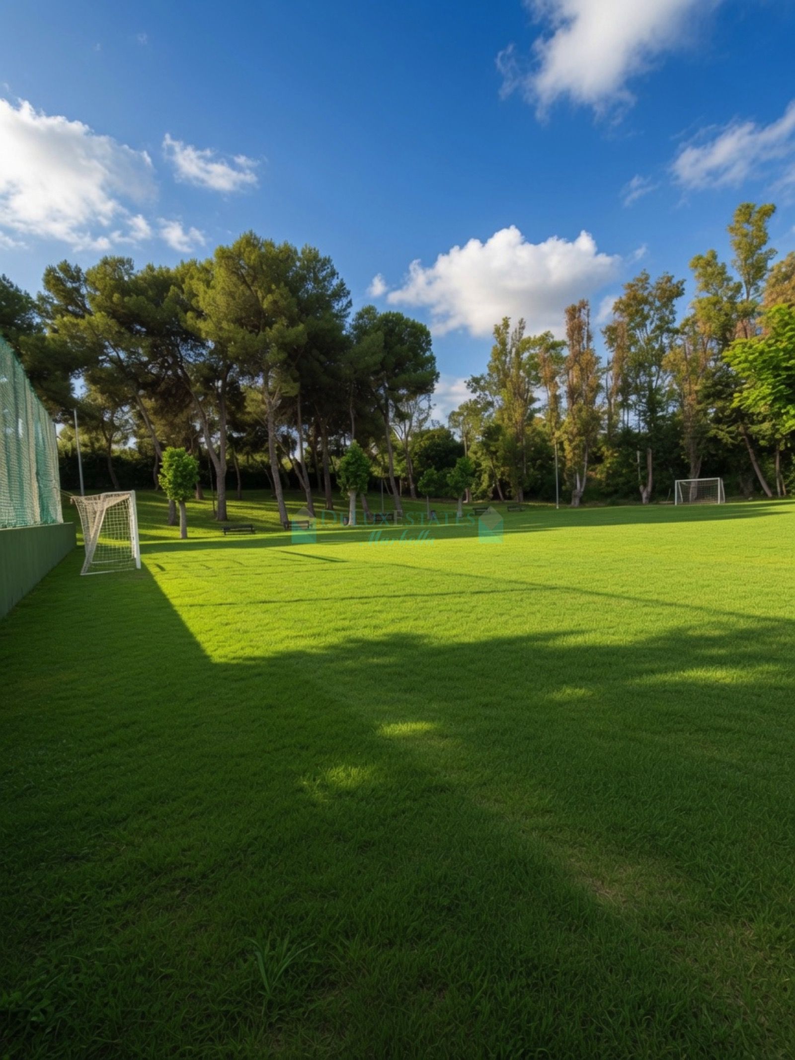 Apartment for sale in Parque Antena, Estepona