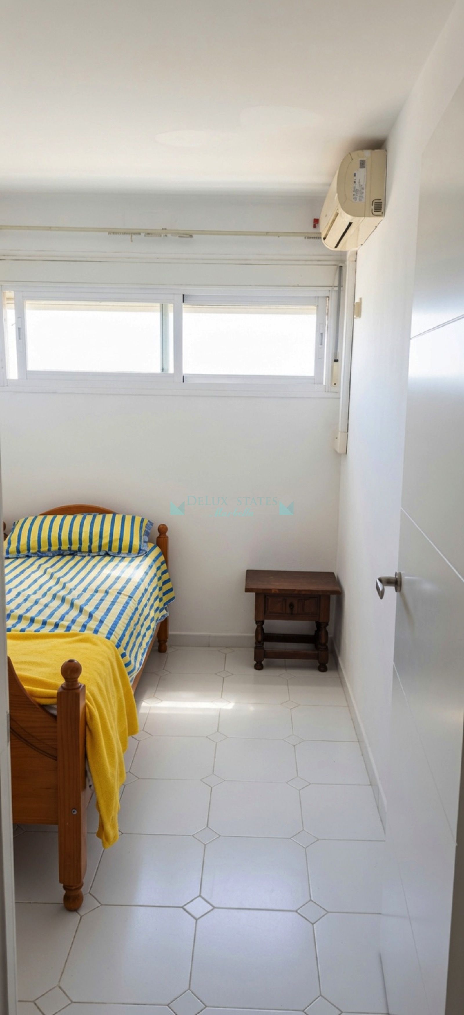 Apartment for sale in Parque Antena, Estepona