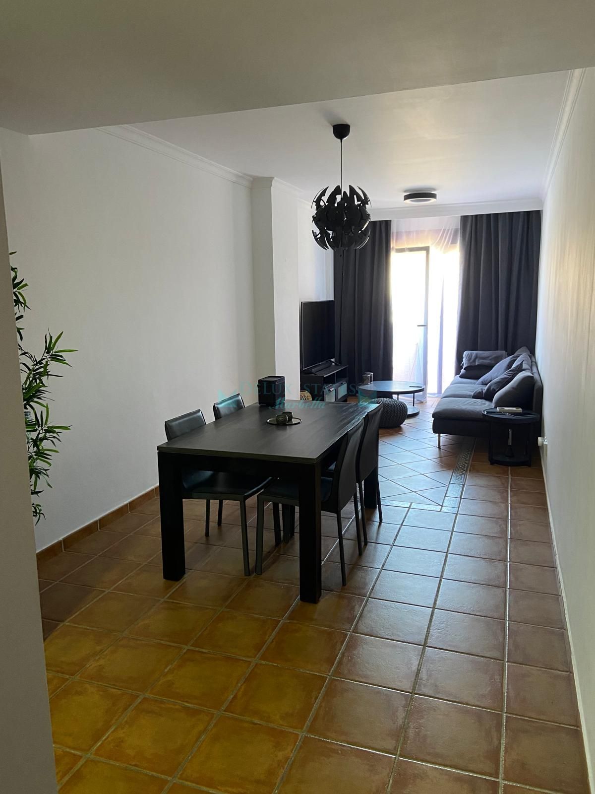 Ground Floor Apartment for sale in El Paraiso, Estepona