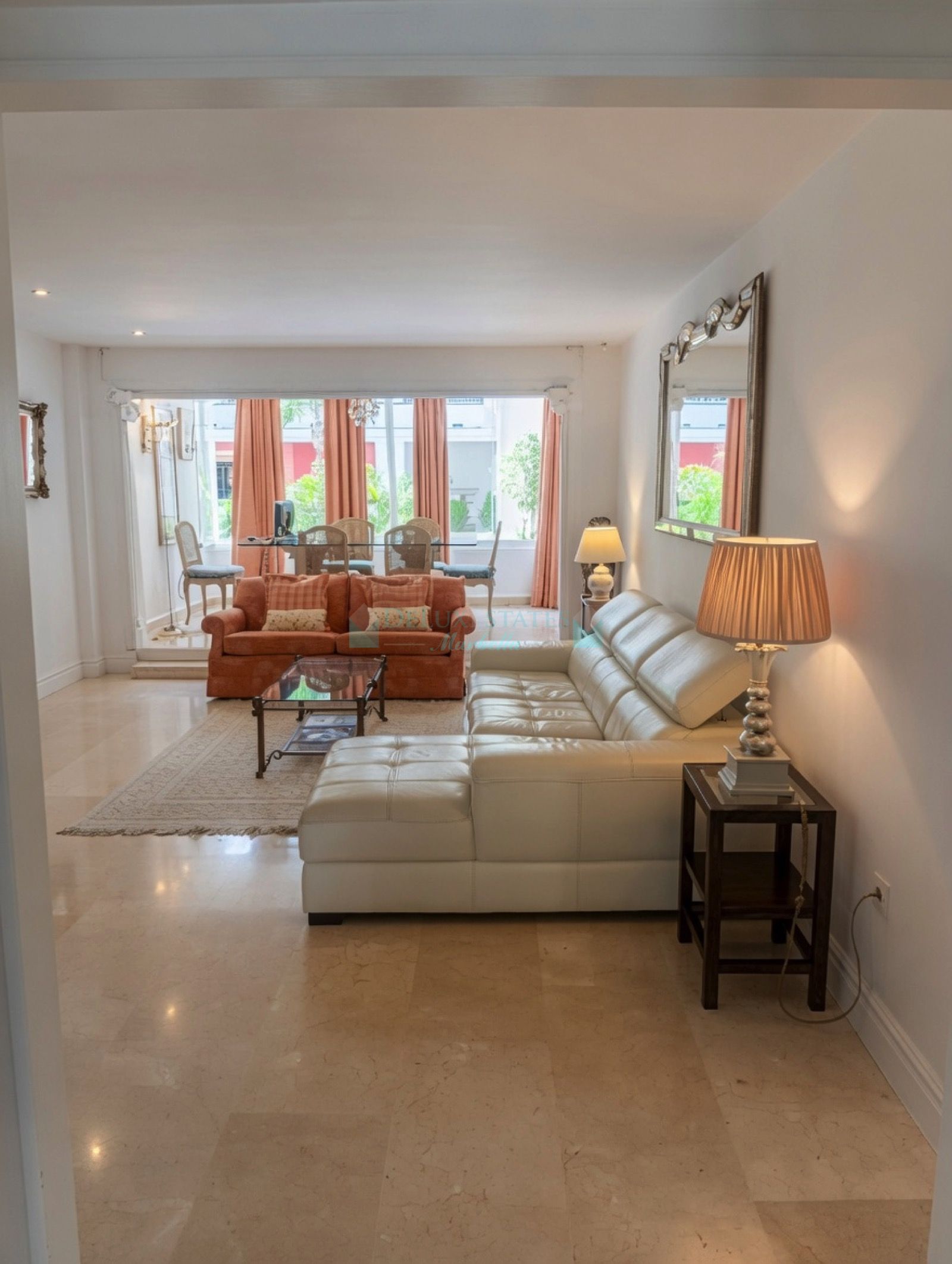 Apartment for sale in Beach Side Golden Mile, Marbella Golden Mile