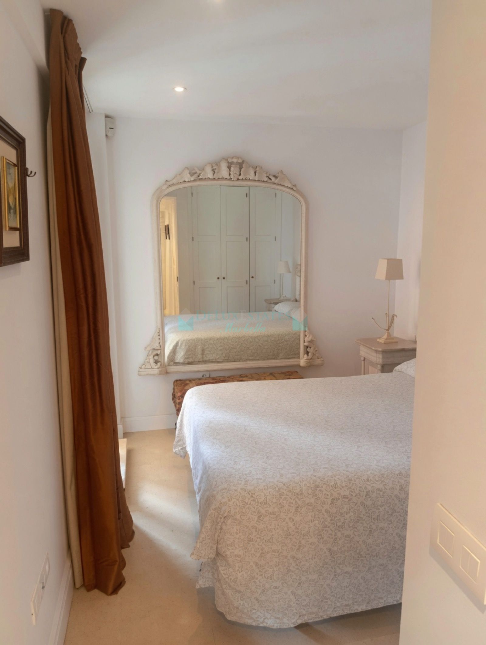 Apartment for sale in Beach Side Golden Mile, Marbella Golden Mile