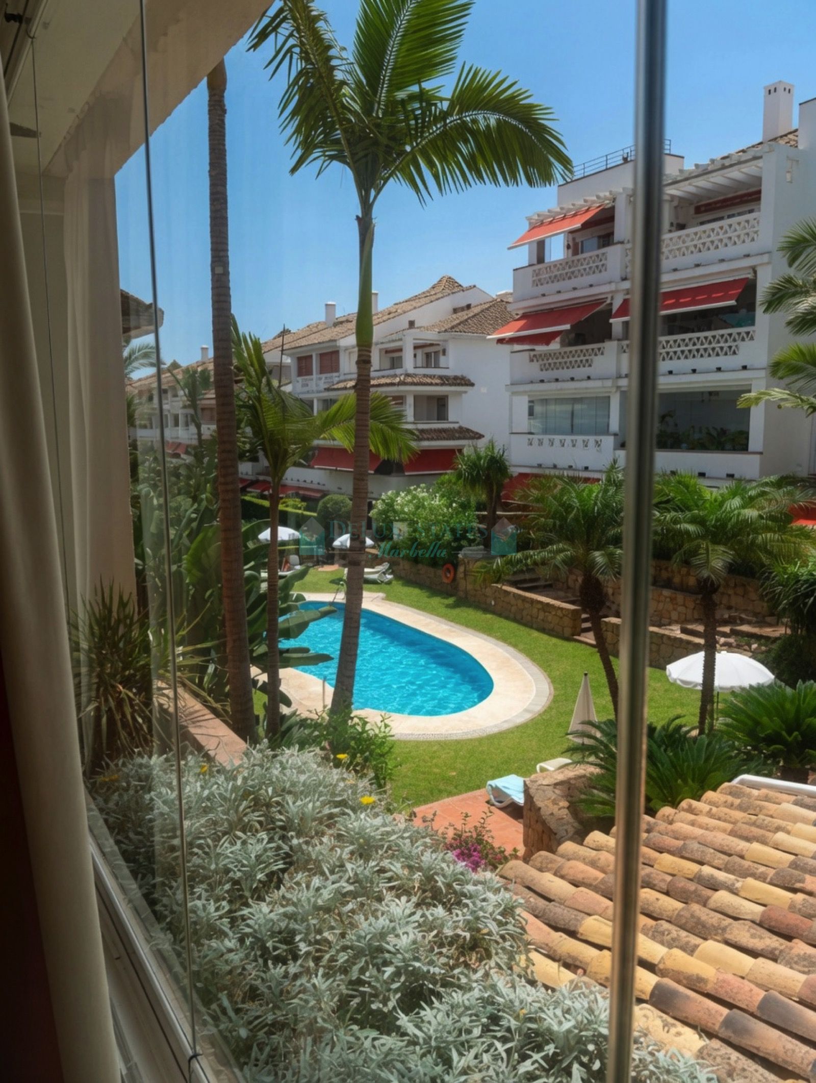 Apartment for sale in Beach Side Golden Mile, Marbella Golden Mile