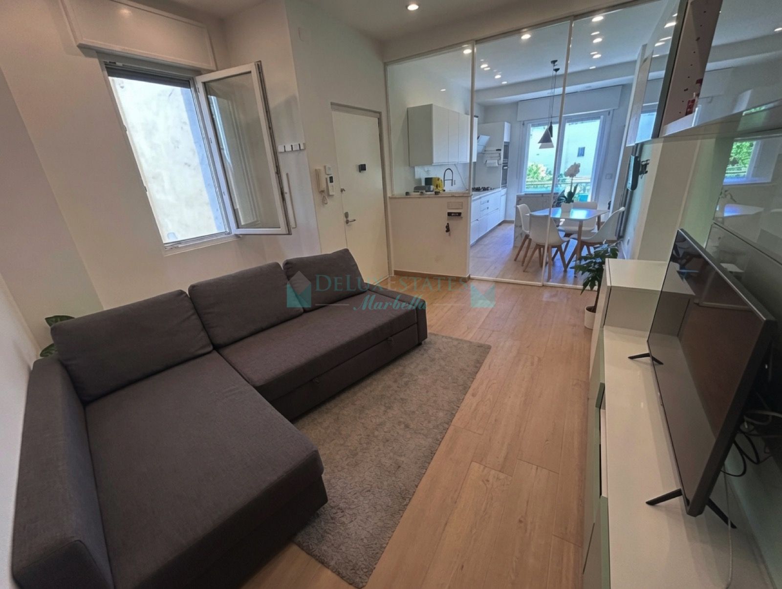 Apartment for sale in Huerta Belón, Marbella