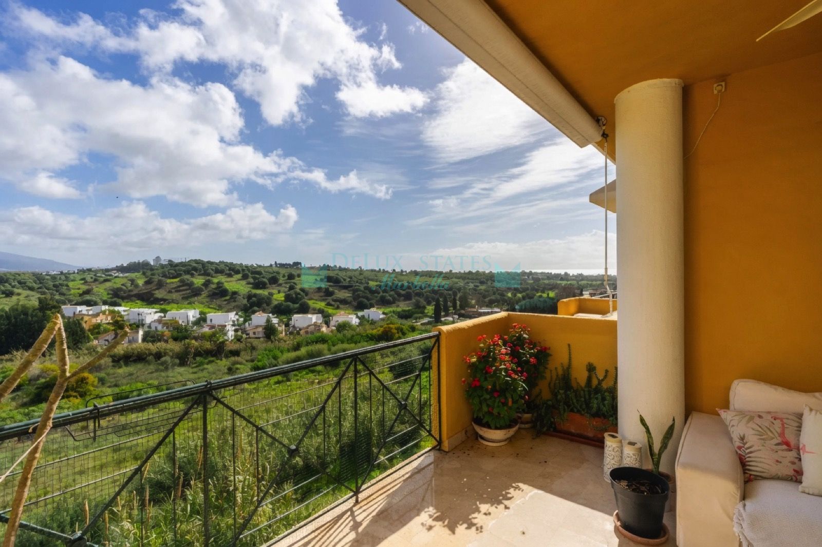 Duplex Penthouse for sale in Bel Air, Estepona