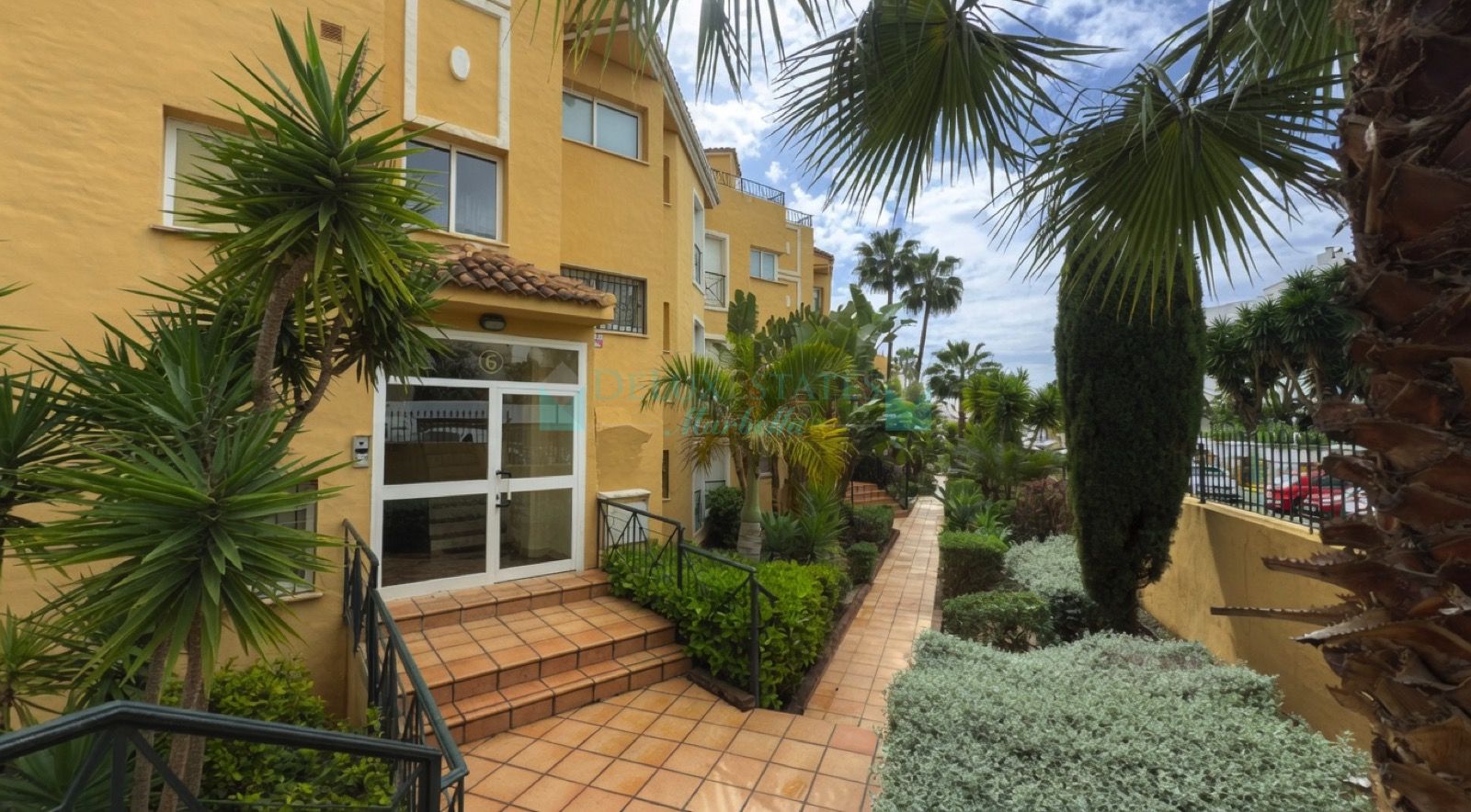 Duplex Penthouse for sale in Bel Air, Estepona