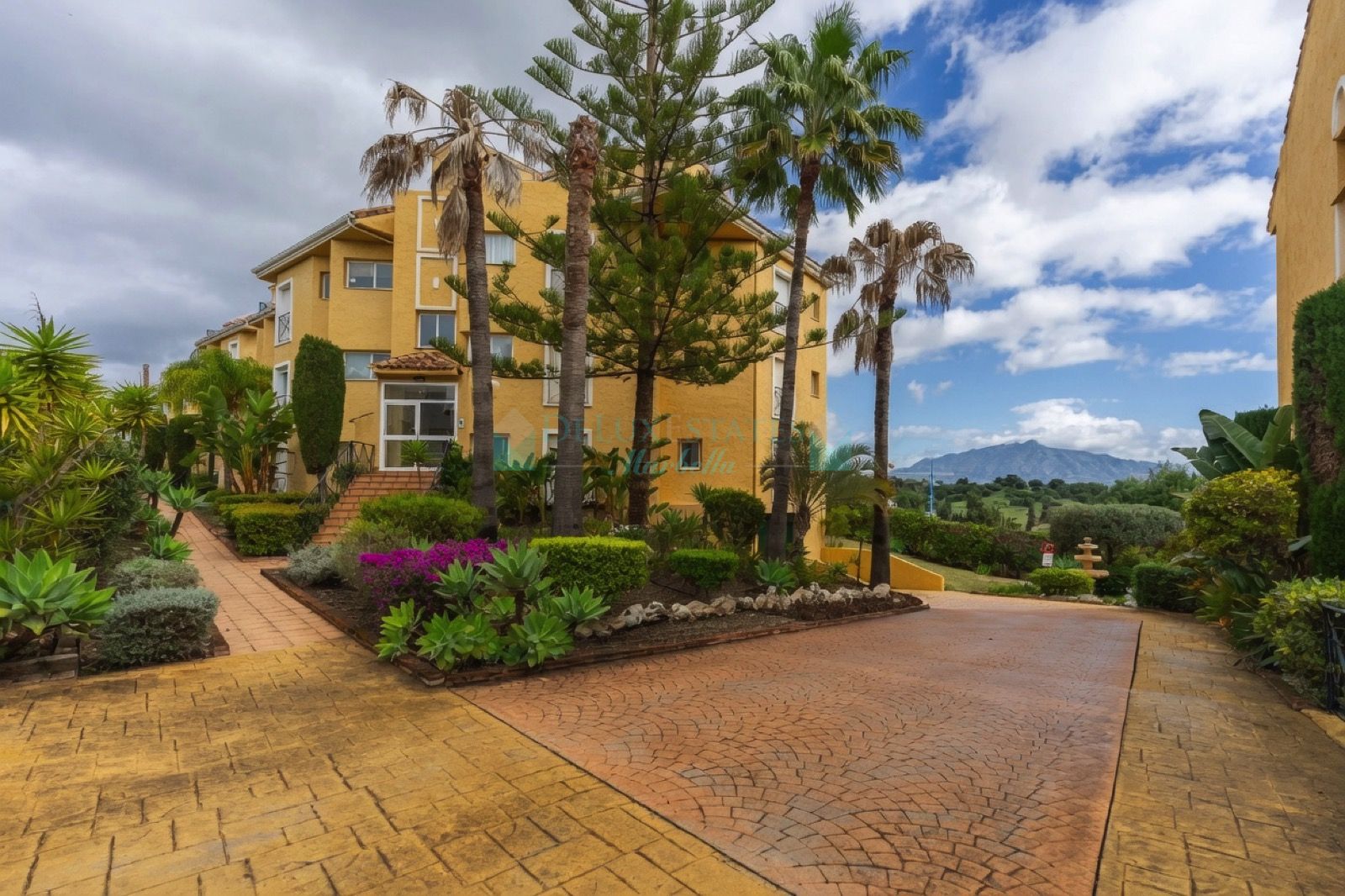Duplex Penthouse for sale in Bel Air, Estepona