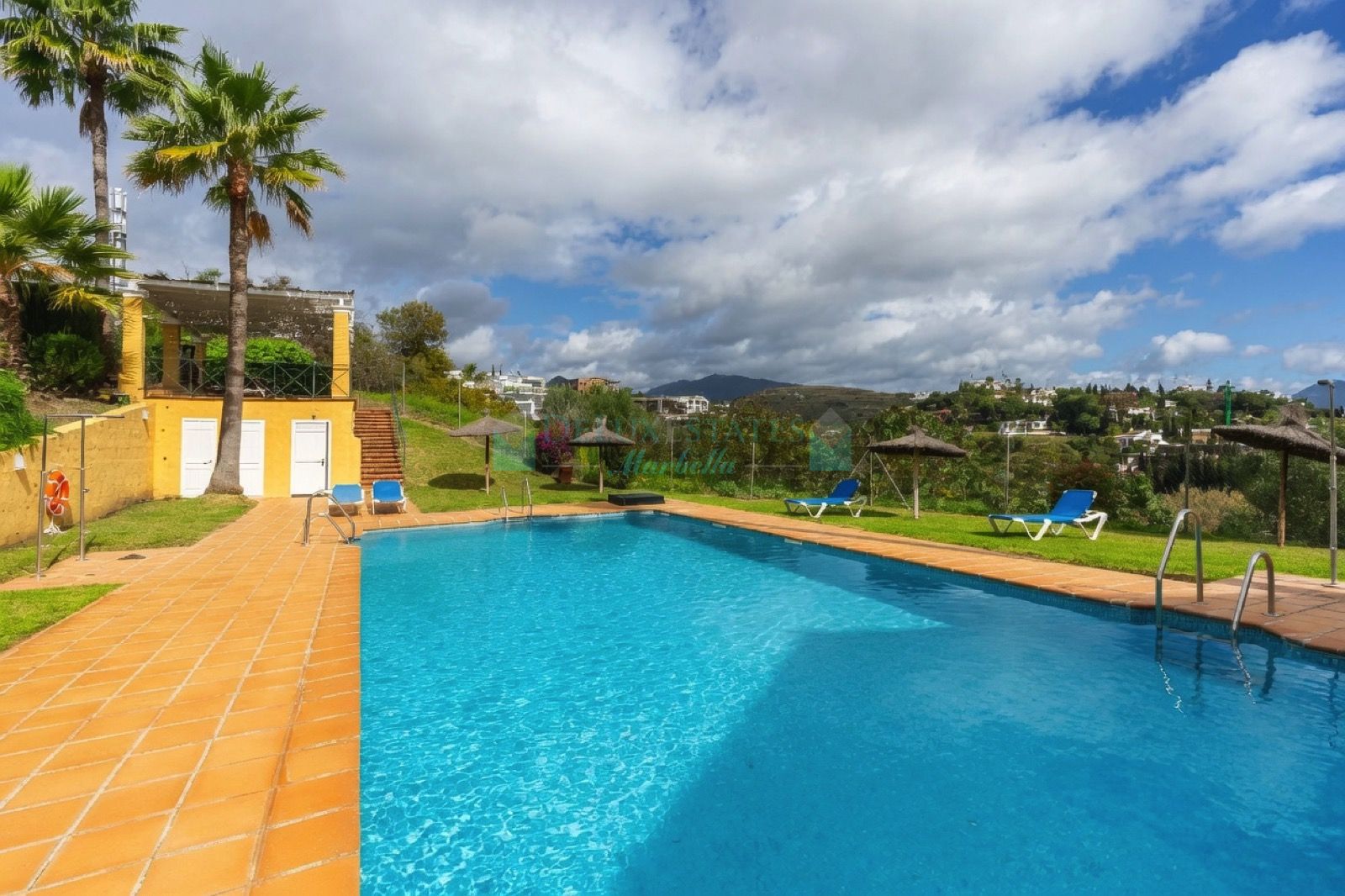 Duplex Penthouse for sale in Bel Air, Estepona