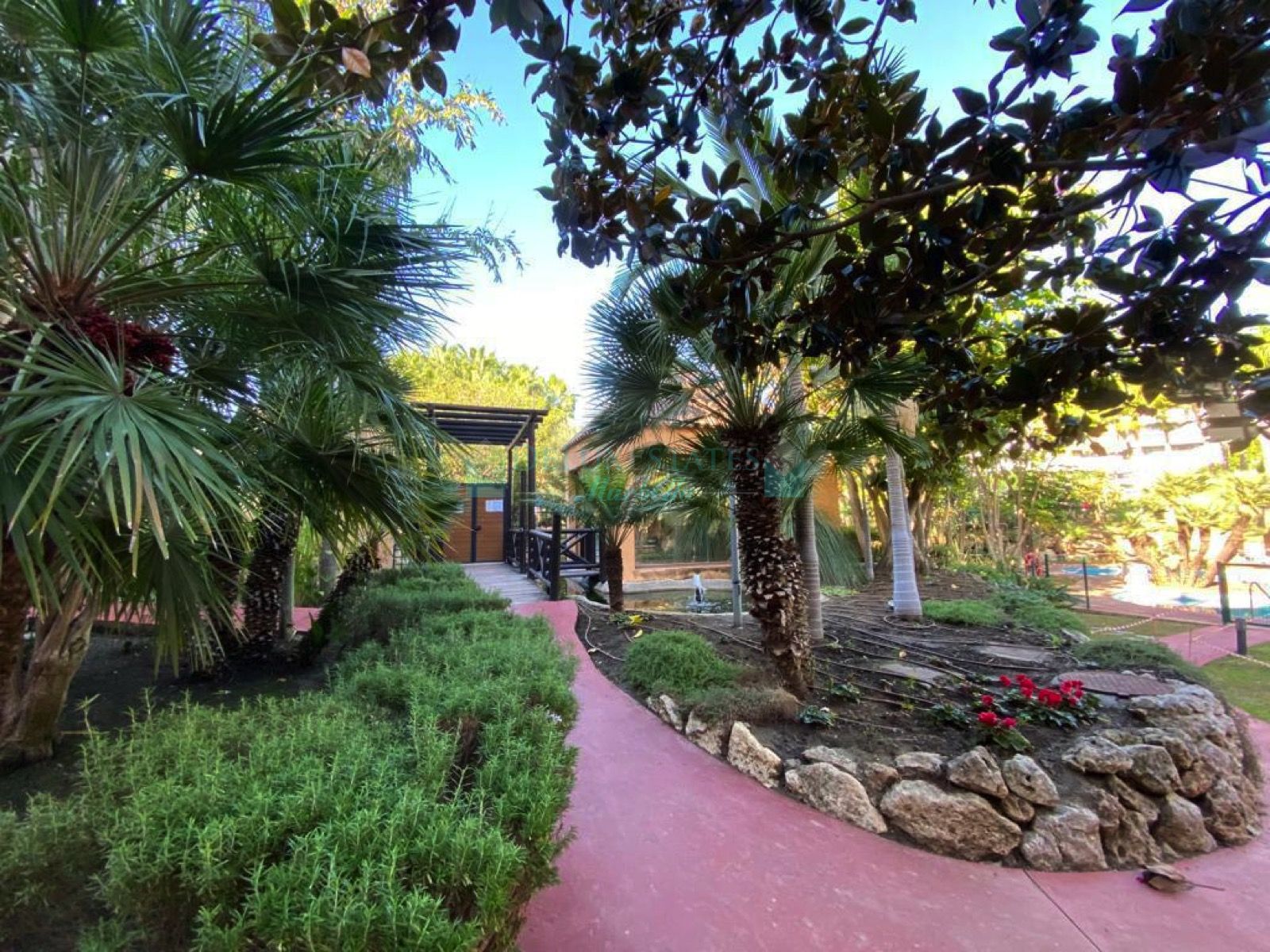 Ground Floor Apartment for sale in El Campanario, Estepona