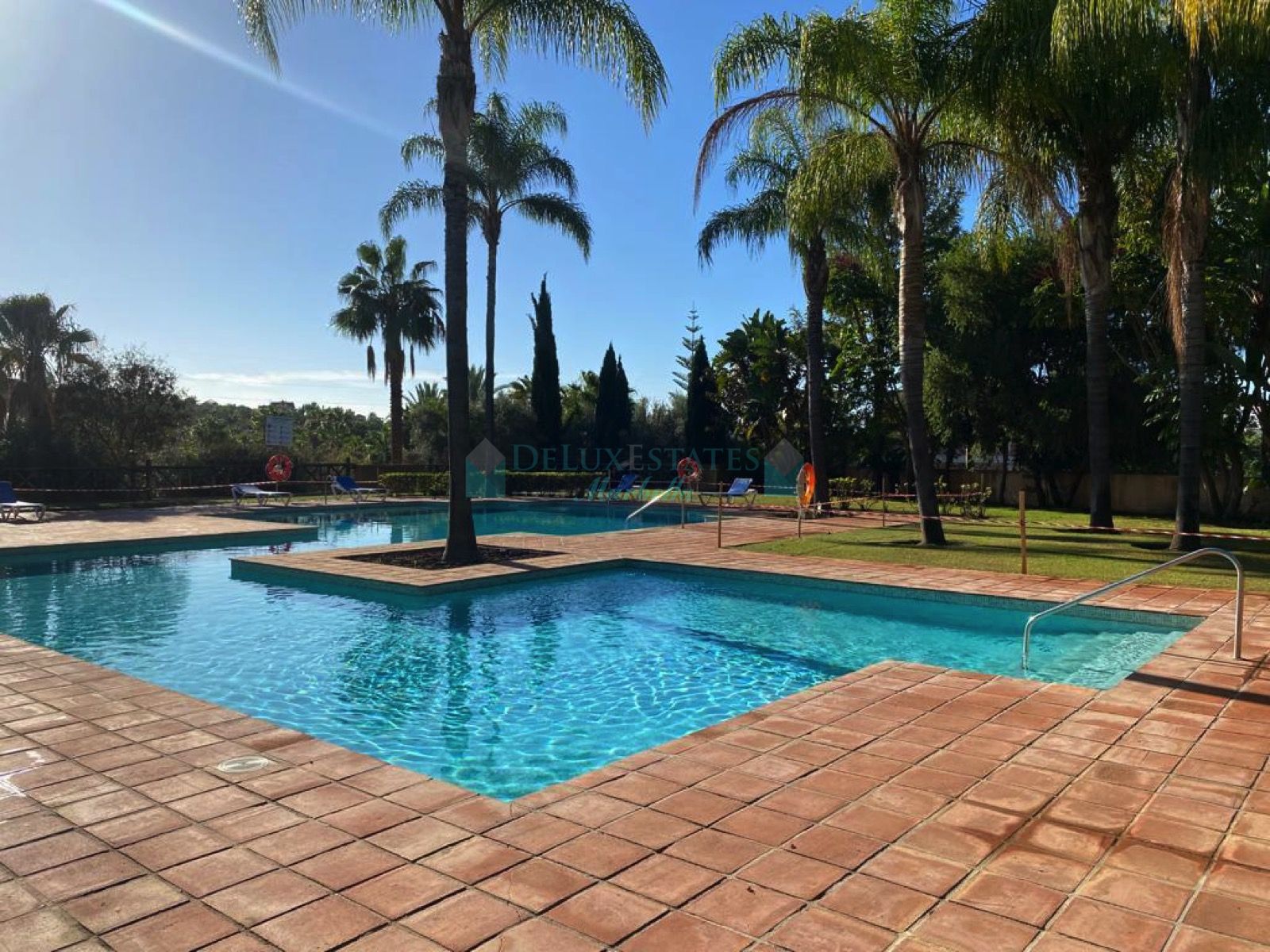 Ground Floor Apartment for sale in El Campanario, Estepona