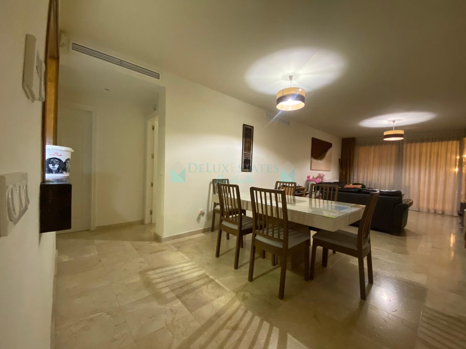 Ground Floor Apartment for sale in El Campanario, Estepona