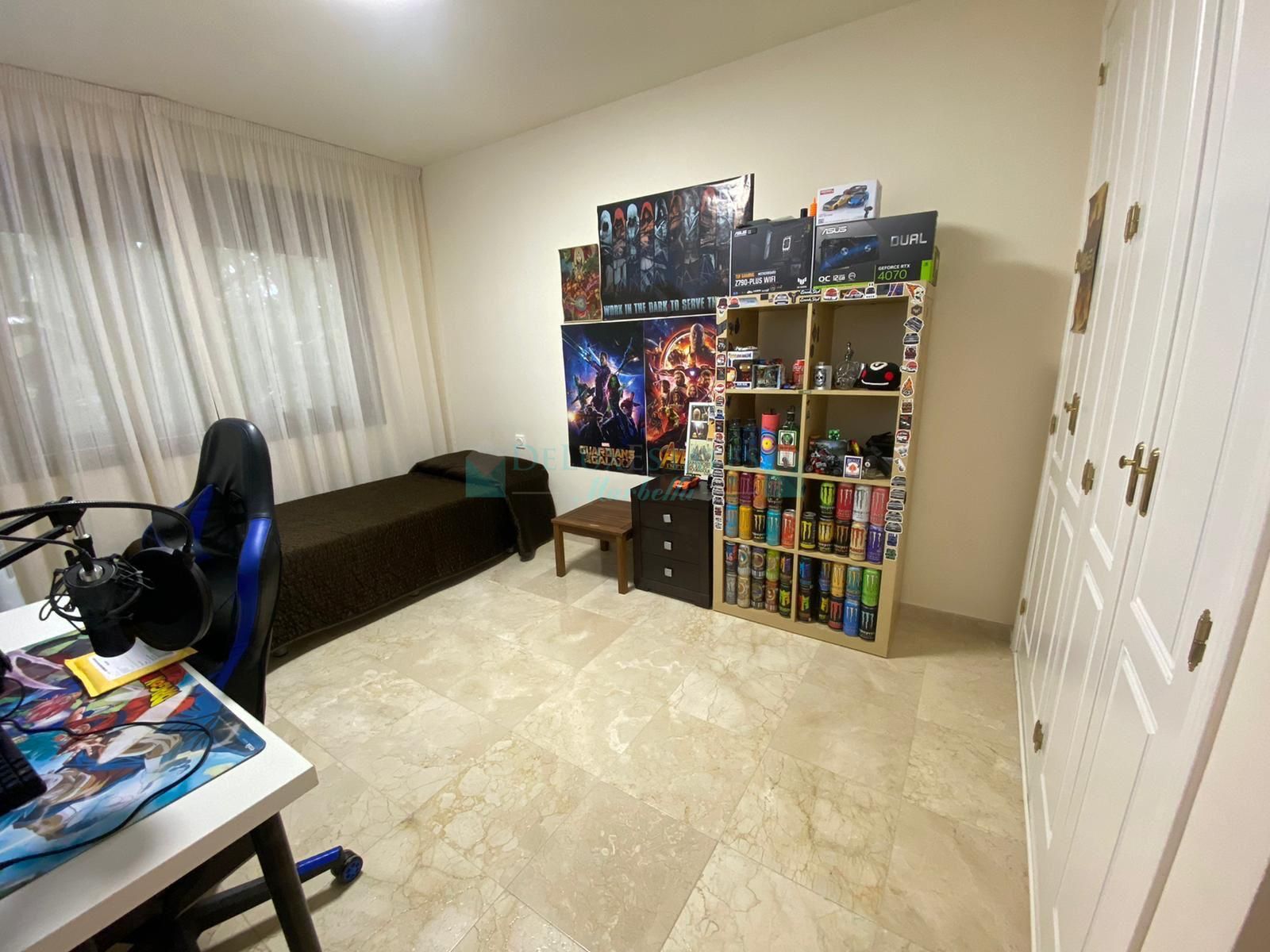 Ground Floor Apartment for sale in El Campanario, Estepona