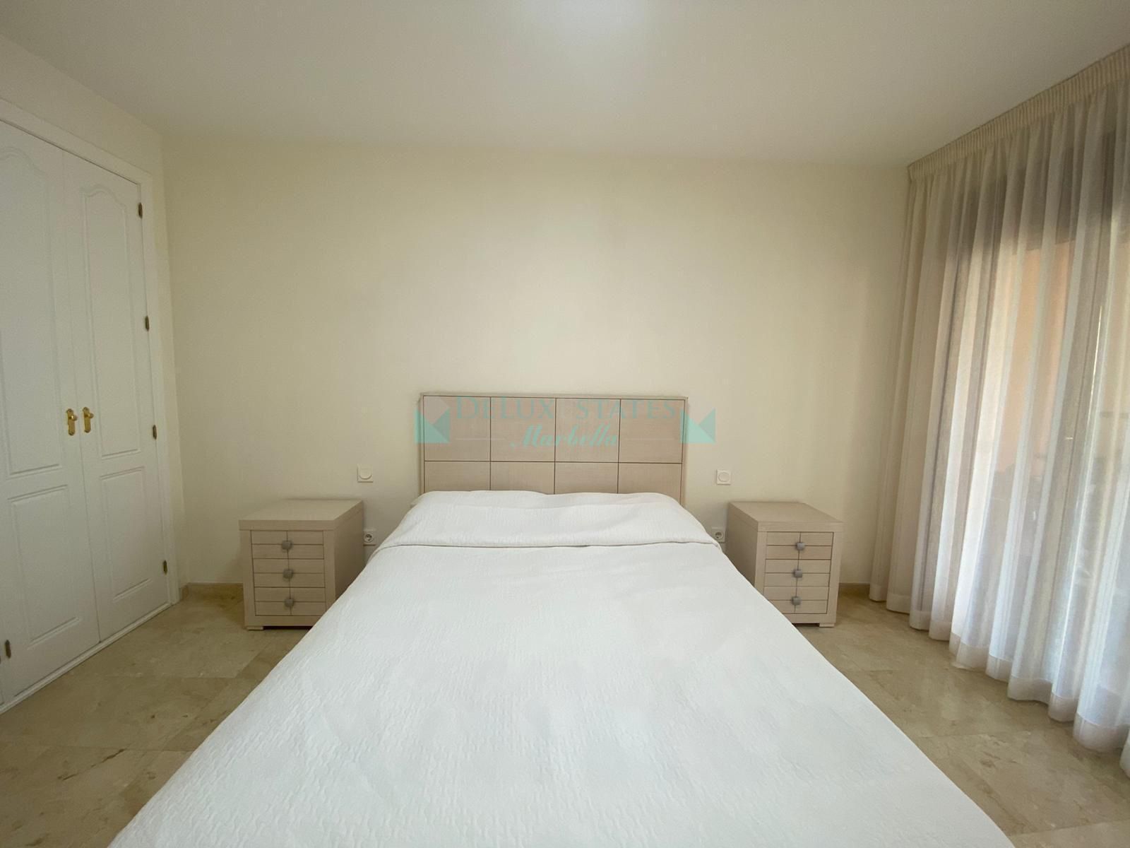 Ground Floor Apartment for sale in El Campanario, Estepona