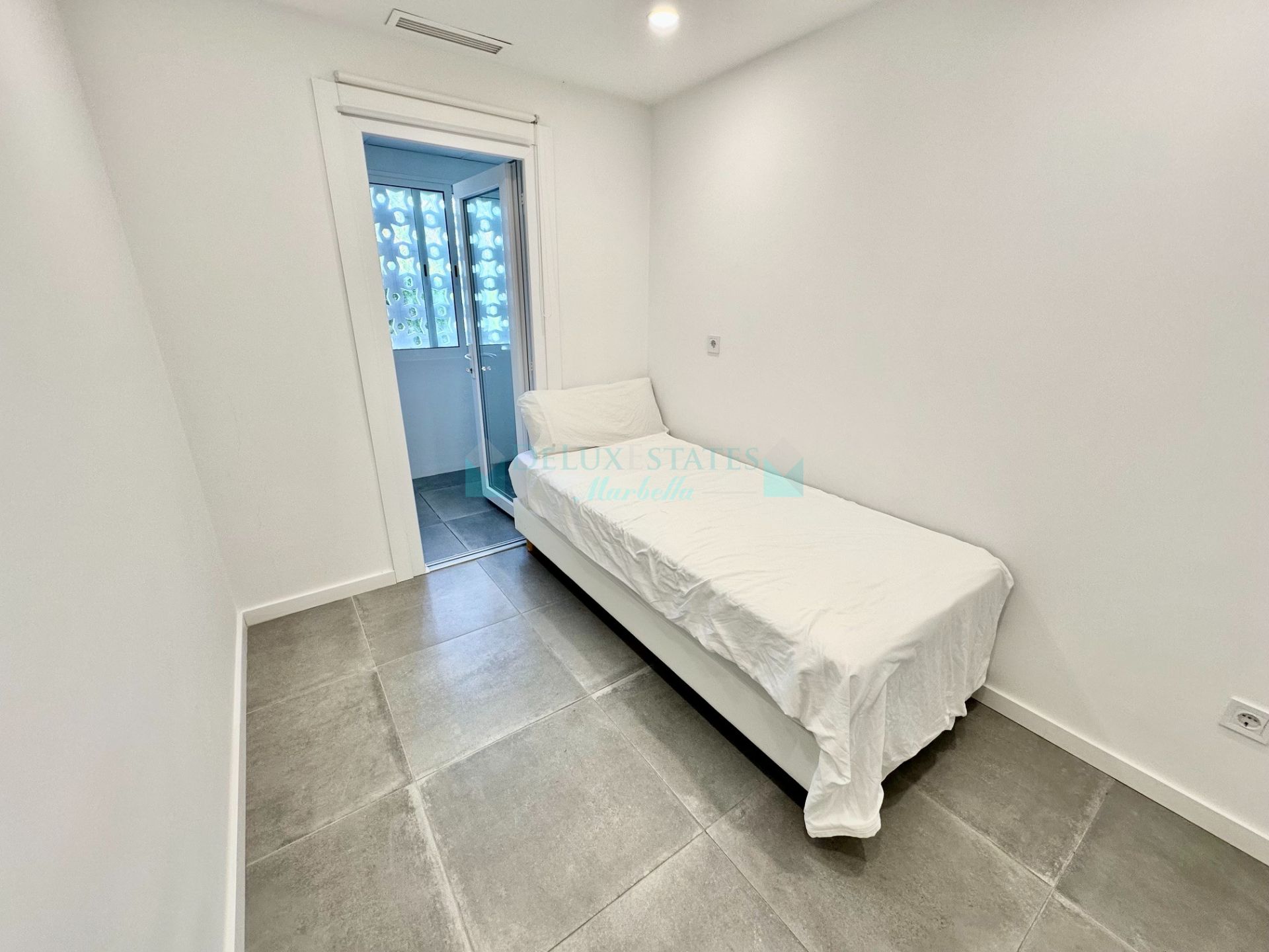 Ground Floor Apartment for rent in Costalita, Estepona