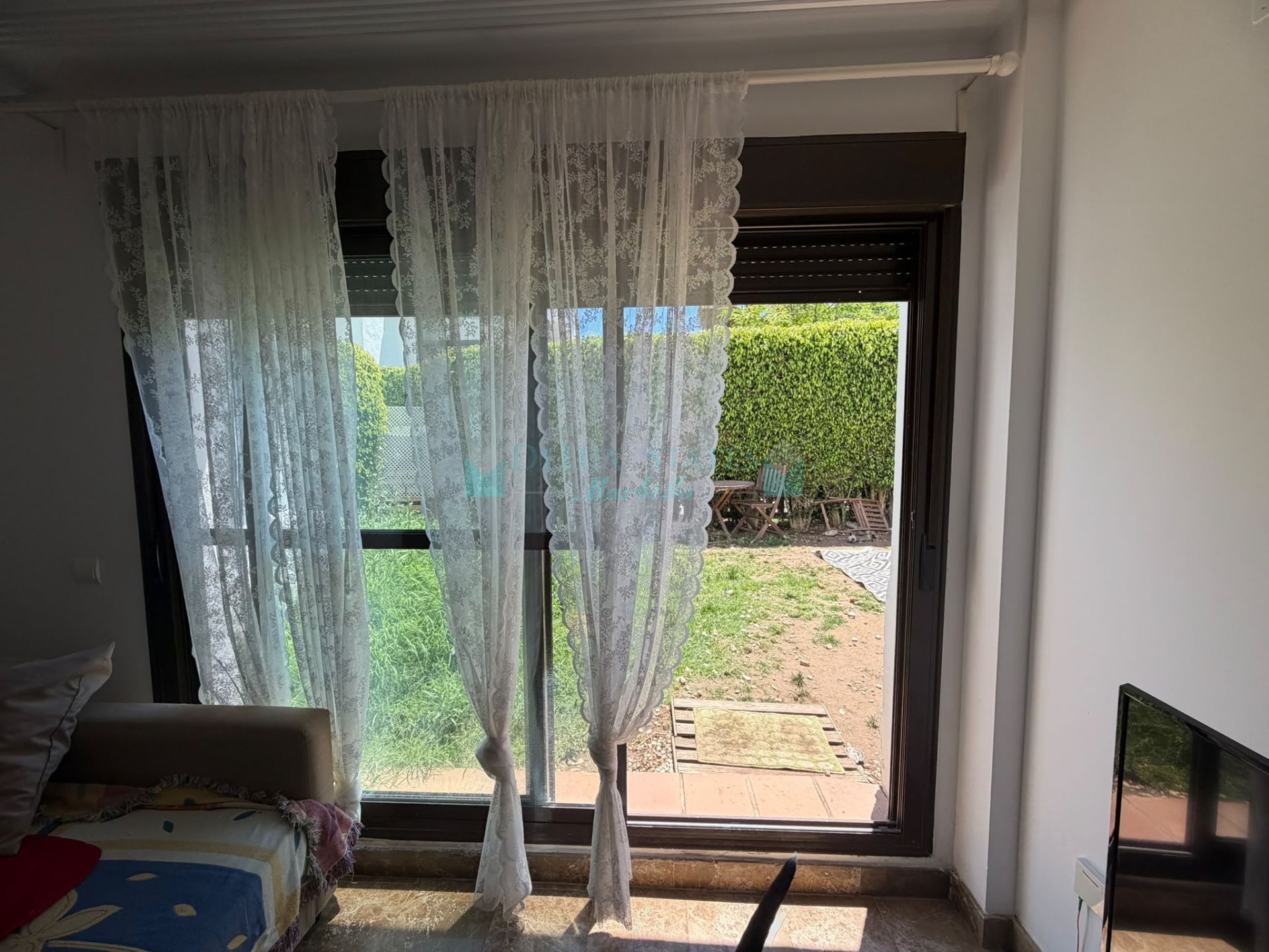 Apartamento Planta Baja en venta en Selwo, Estepona
