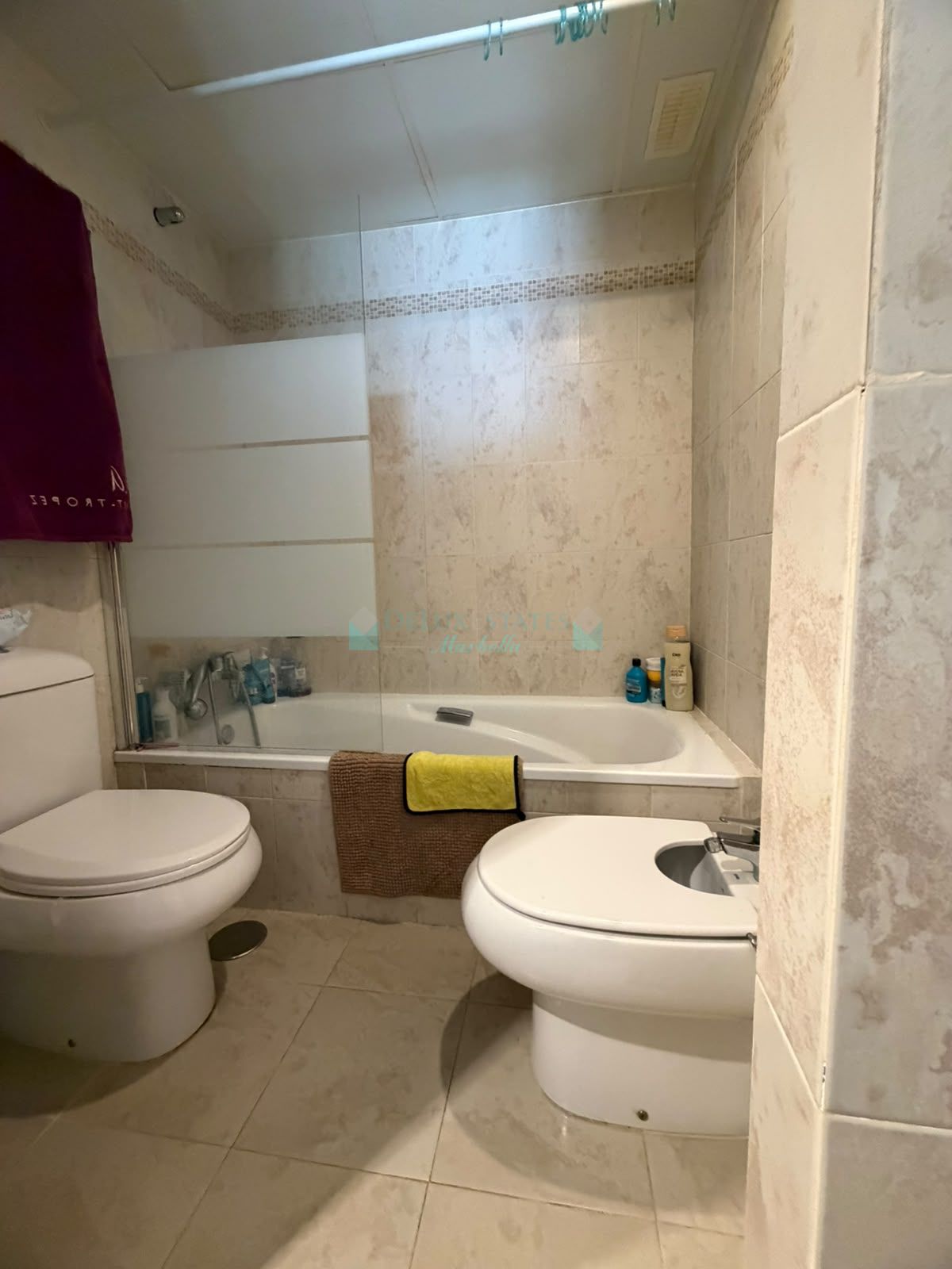 Apartamento Planta Baja en venta en Selwo, Estepona