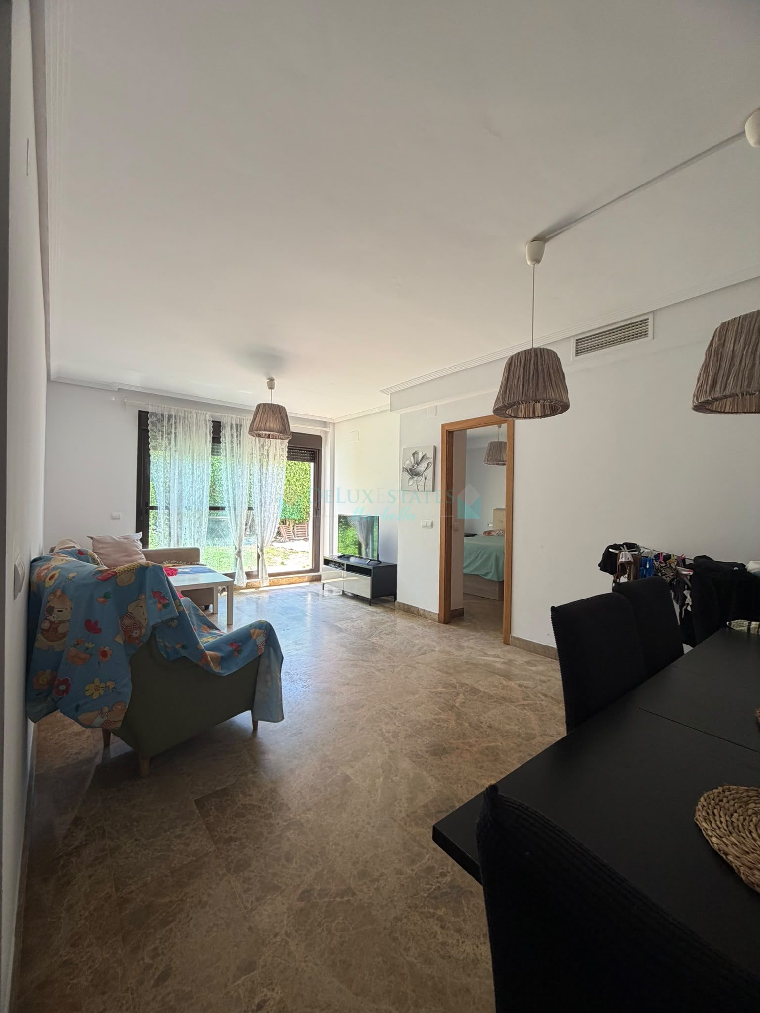 Apartamento Planta Baja en venta en Selwo, Estepona