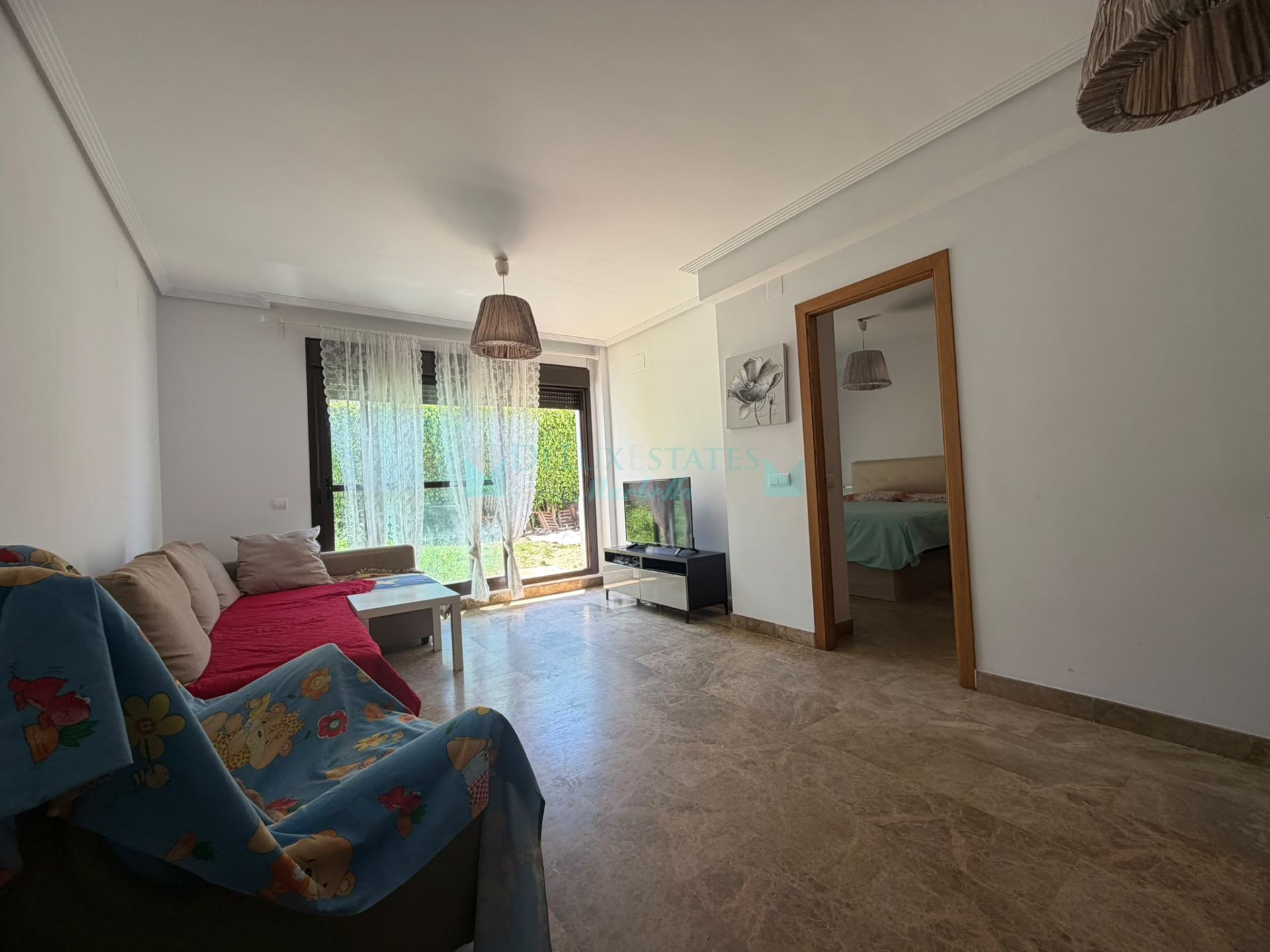 Apartamento Planta Baja en venta en Selwo, Estepona
