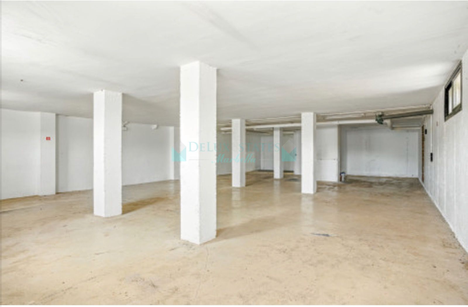 Town House for sale in Los Arqueros, Benahavis