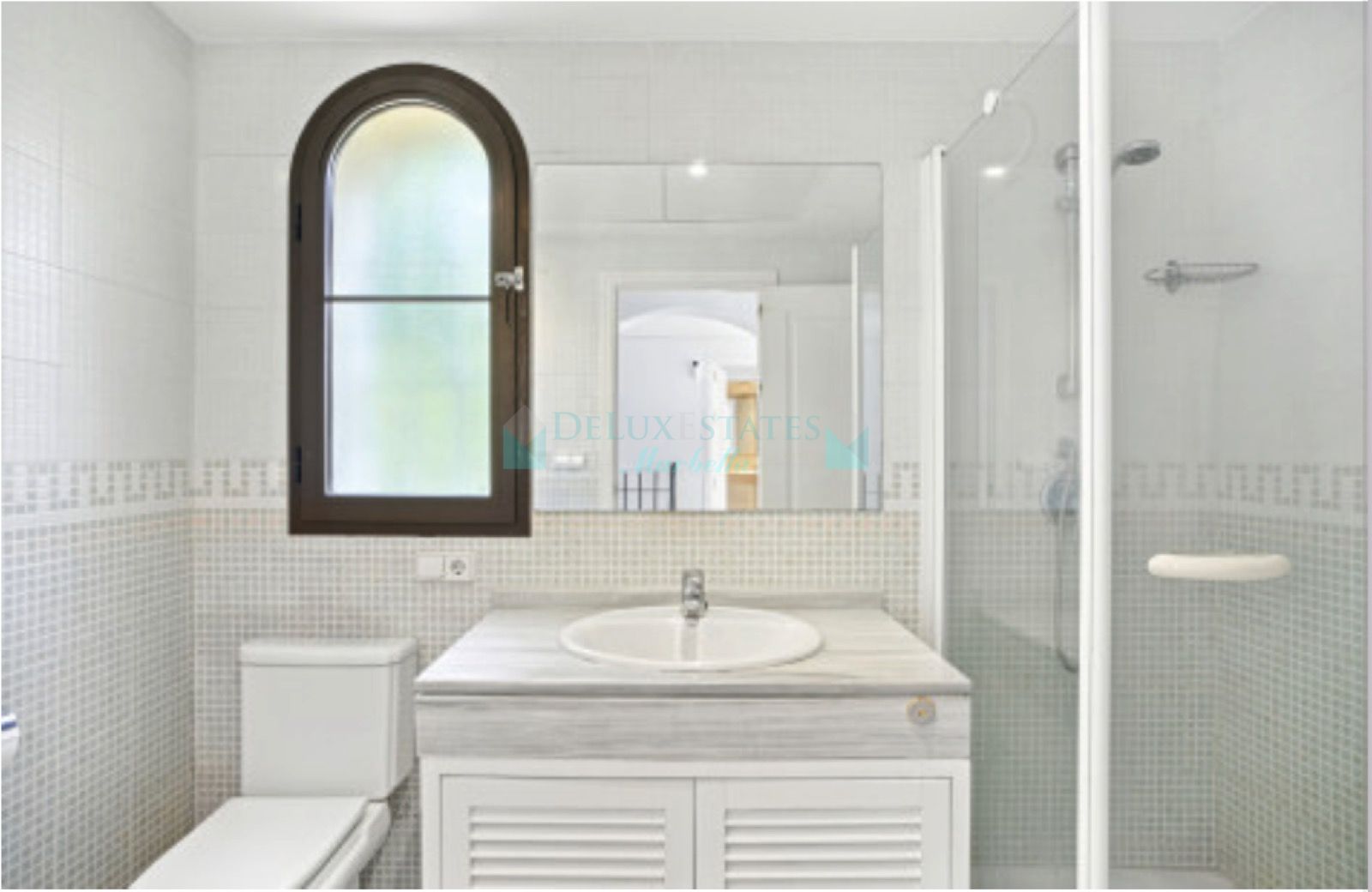 Town House for sale in Los Arqueros, Benahavis