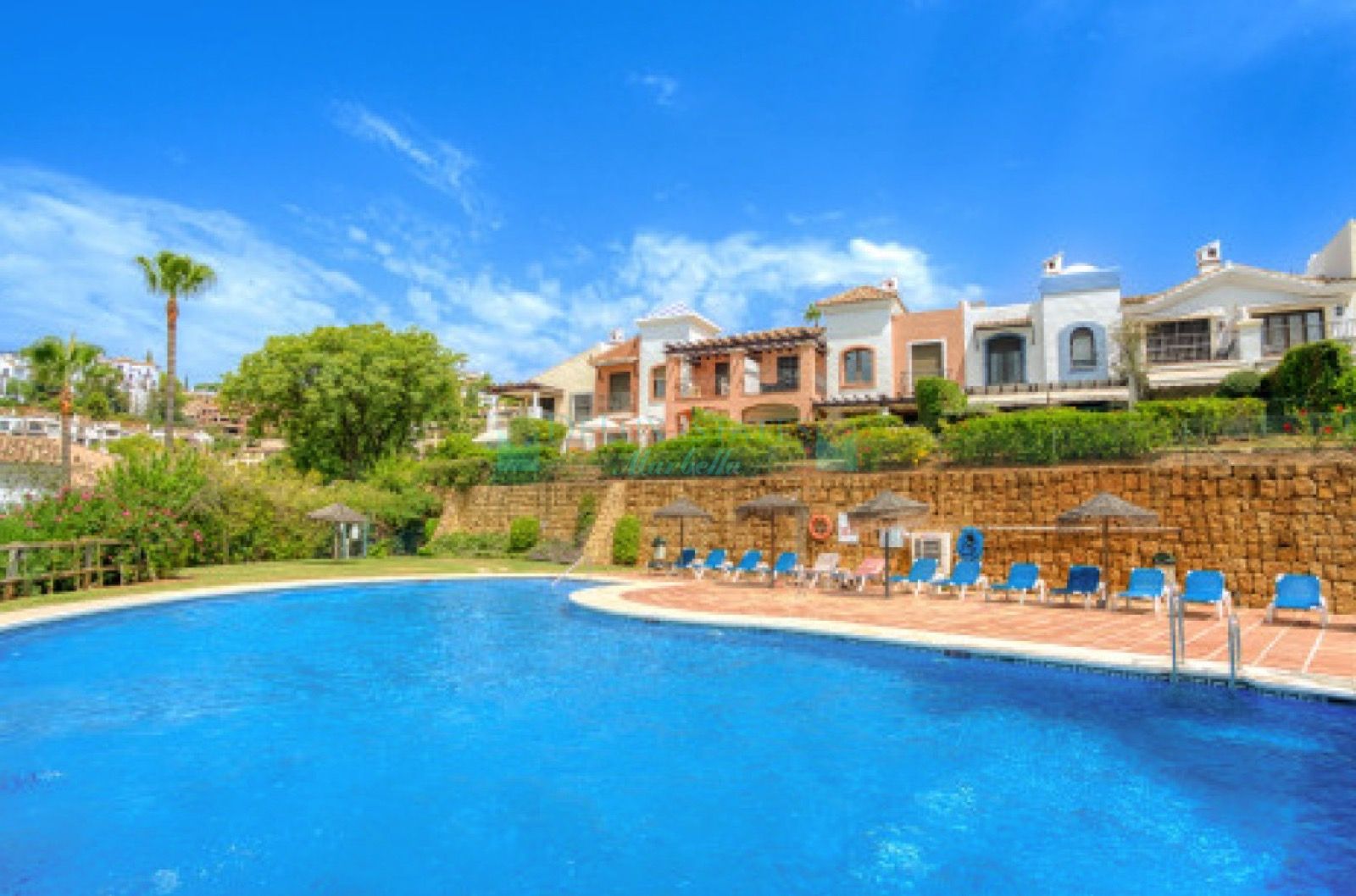 Town House for sale in Los Arqueros, Benahavis
