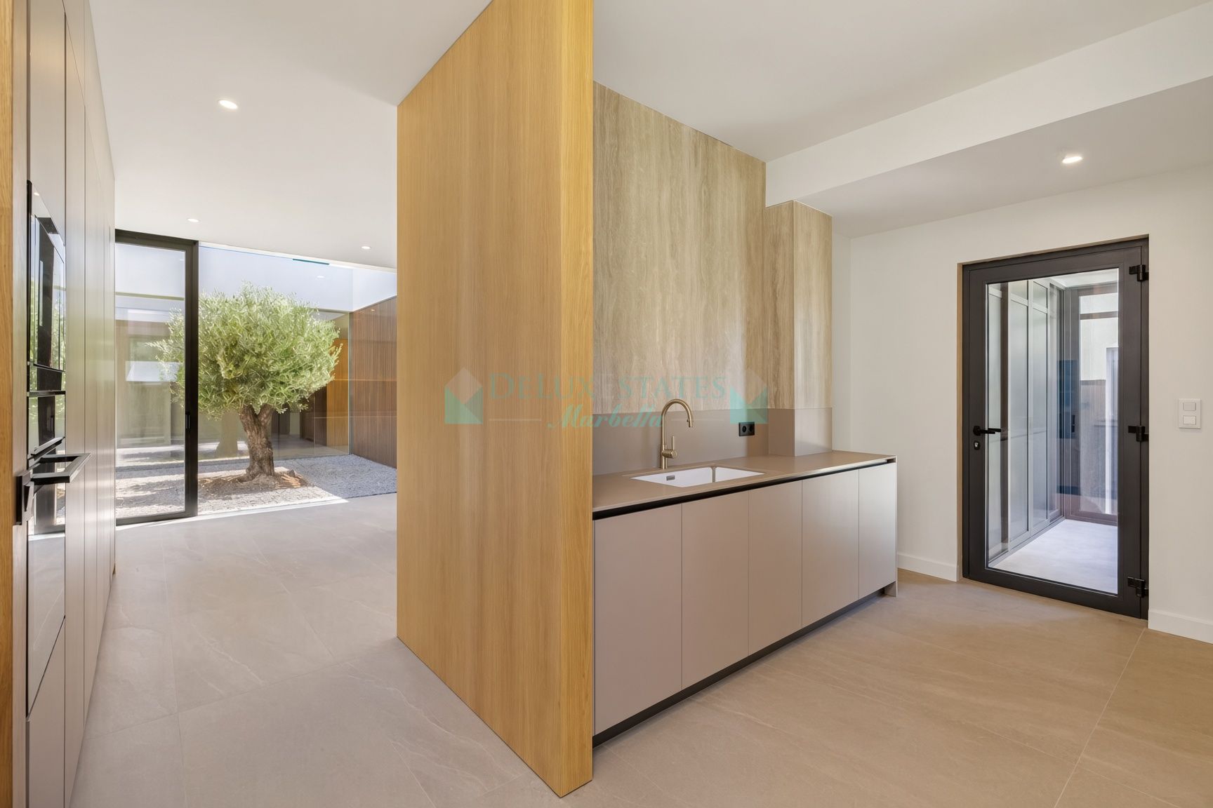 Villa for sale in Zona F, Sotogrande