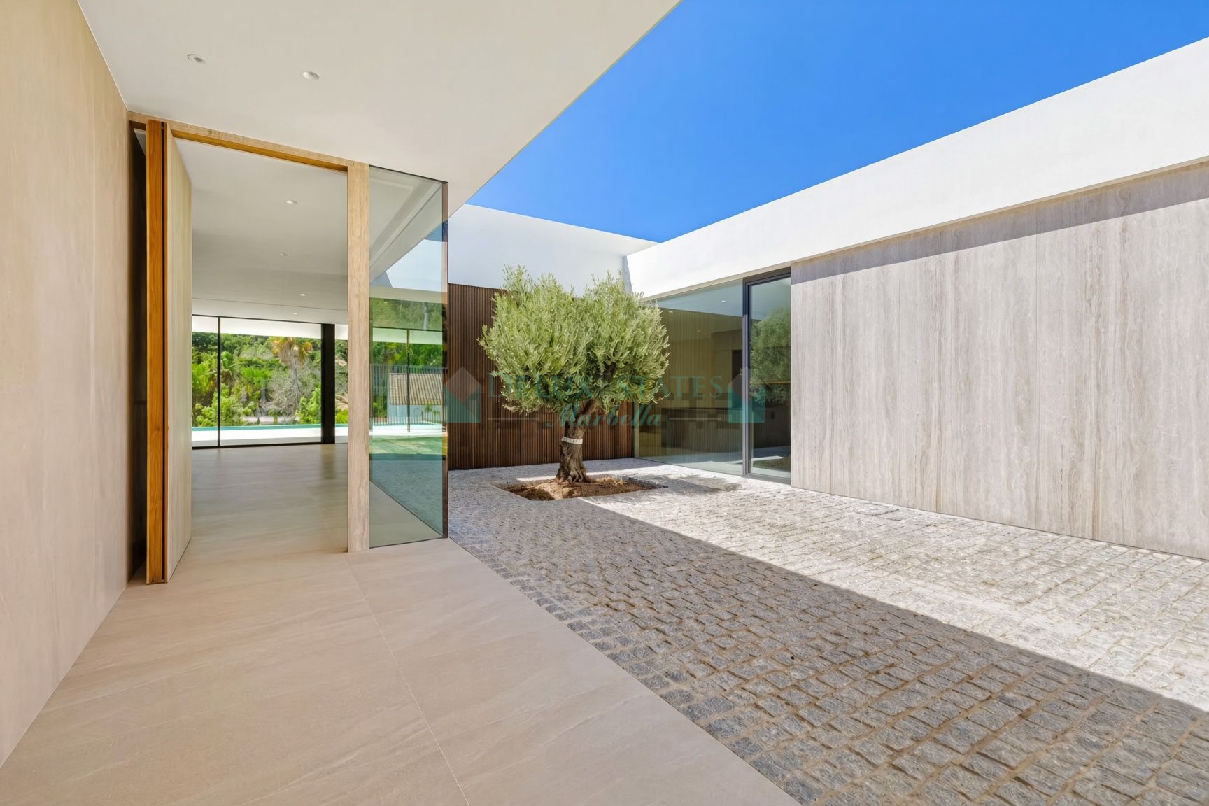 Villa for sale in Zona F, Sotogrande