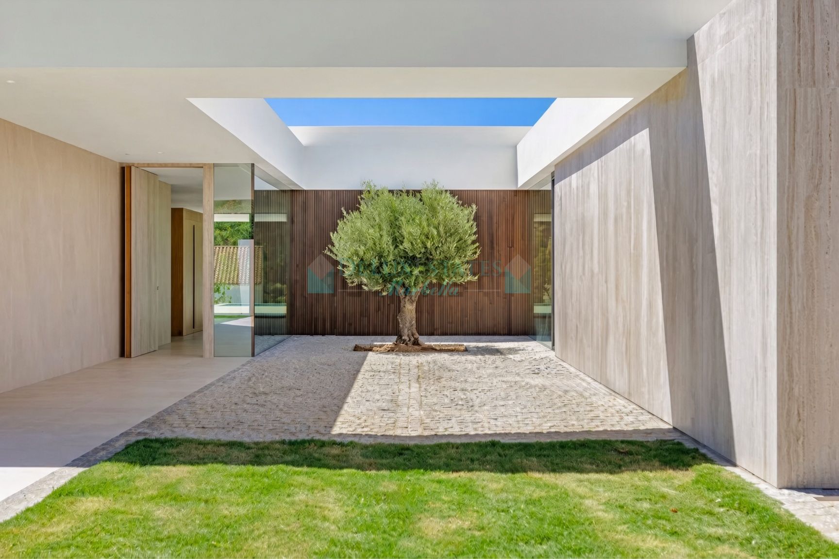 Villa for sale in Zona F, Sotogrande