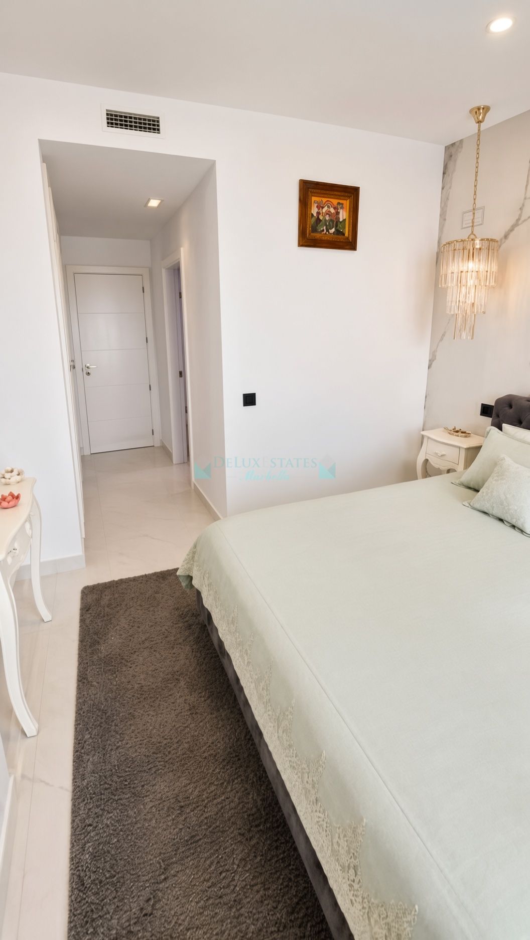 Ground Floor Apartment for sale in Altos de Estepona, Estepona
