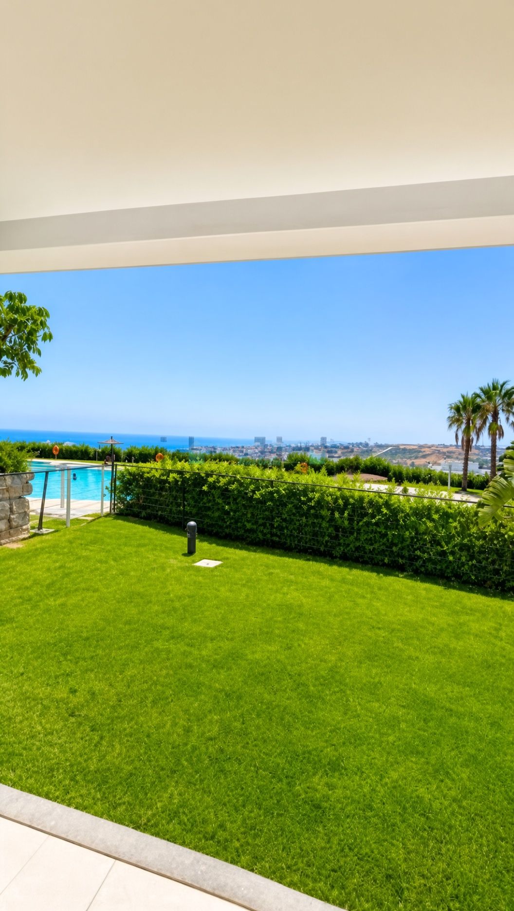 Ground Floor Apartment for sale in Altos de Estepona, Estepona