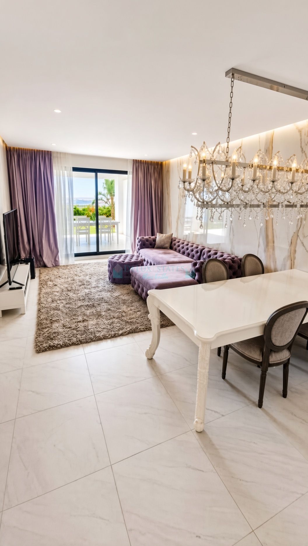 Ground Floor Apartment for sale in Altos de Estepona, Estepona