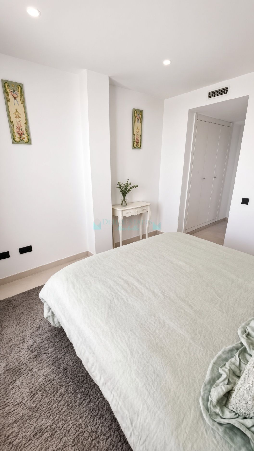 Ground Floor Apartment for sale in Altos de Estepona, Estepona