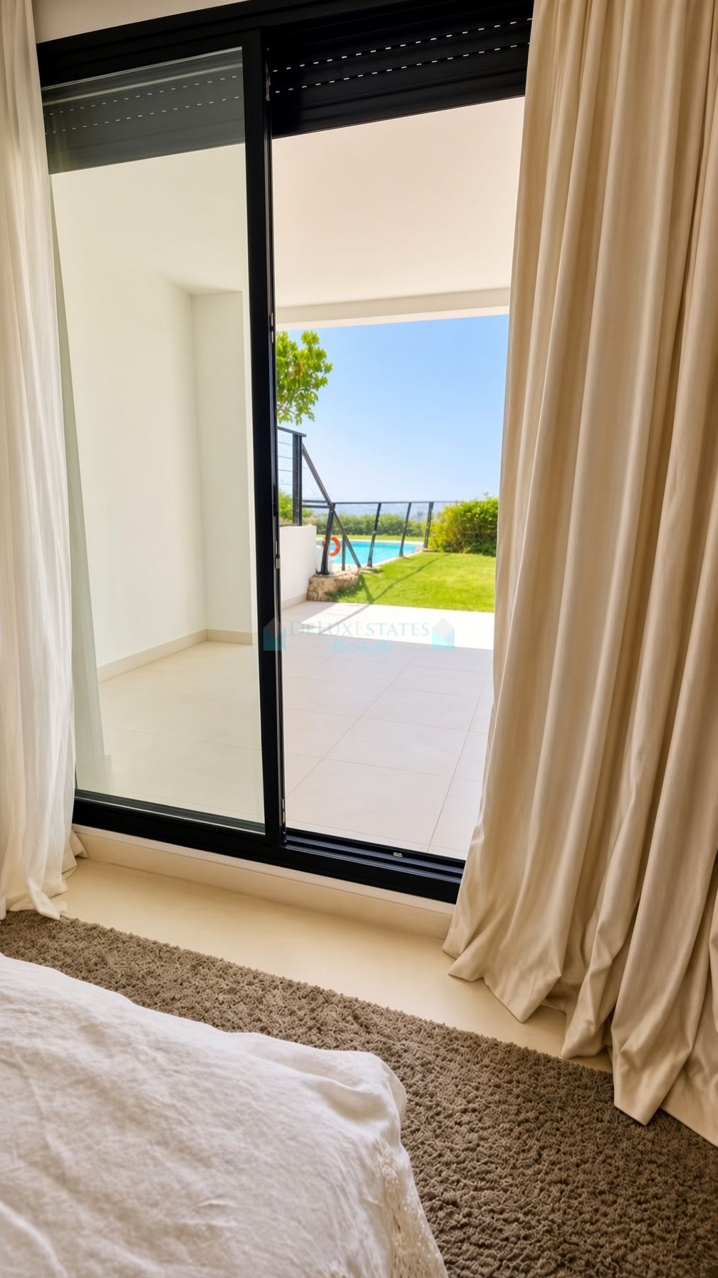 Ground Floor Apartment for sale in Altos de Estepona, Estepona