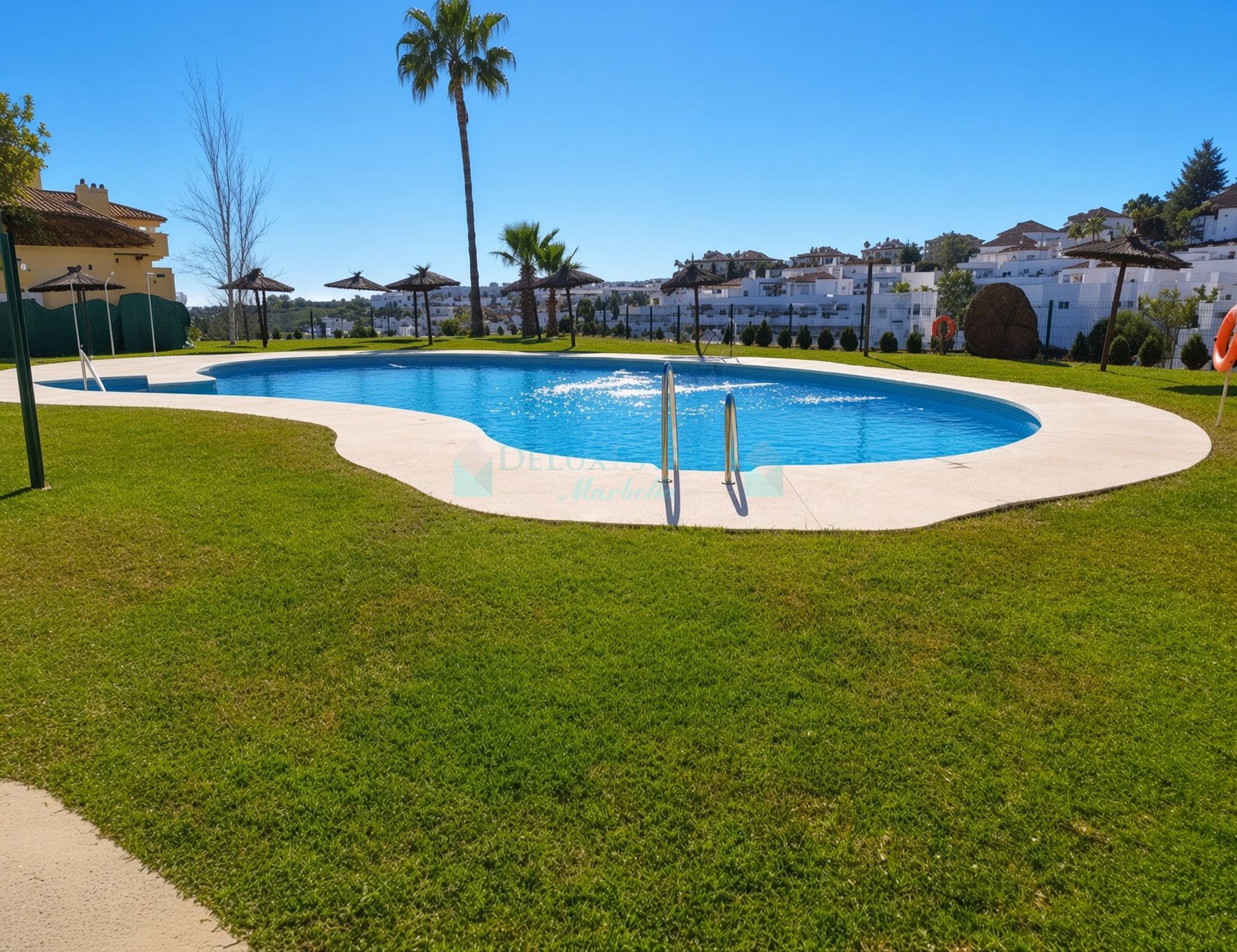 Ground Floor Apartment for sale in Las Joyas, Estepona