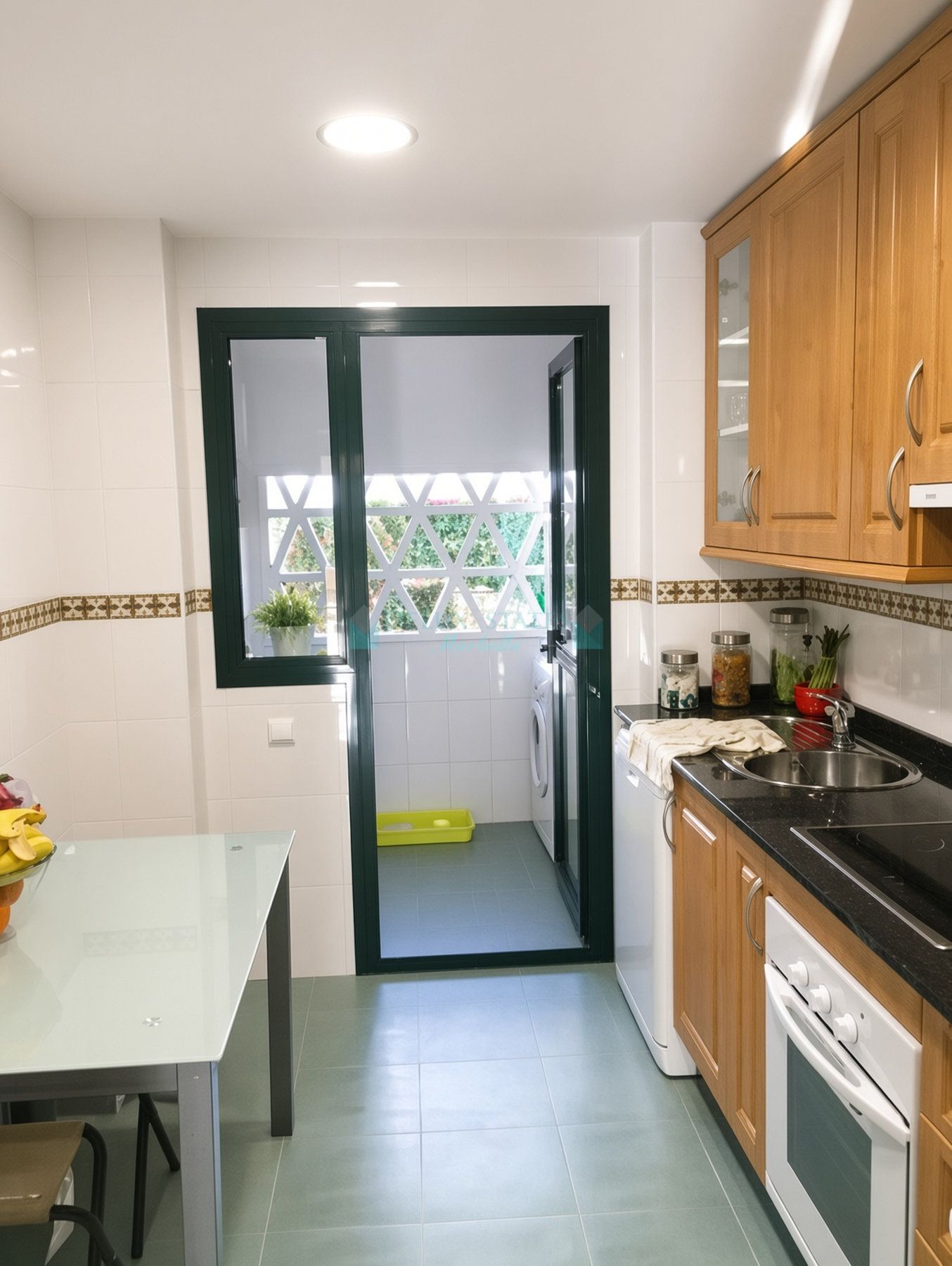 Ground Floor Apartment for sale in Las Joyas, Estepona
