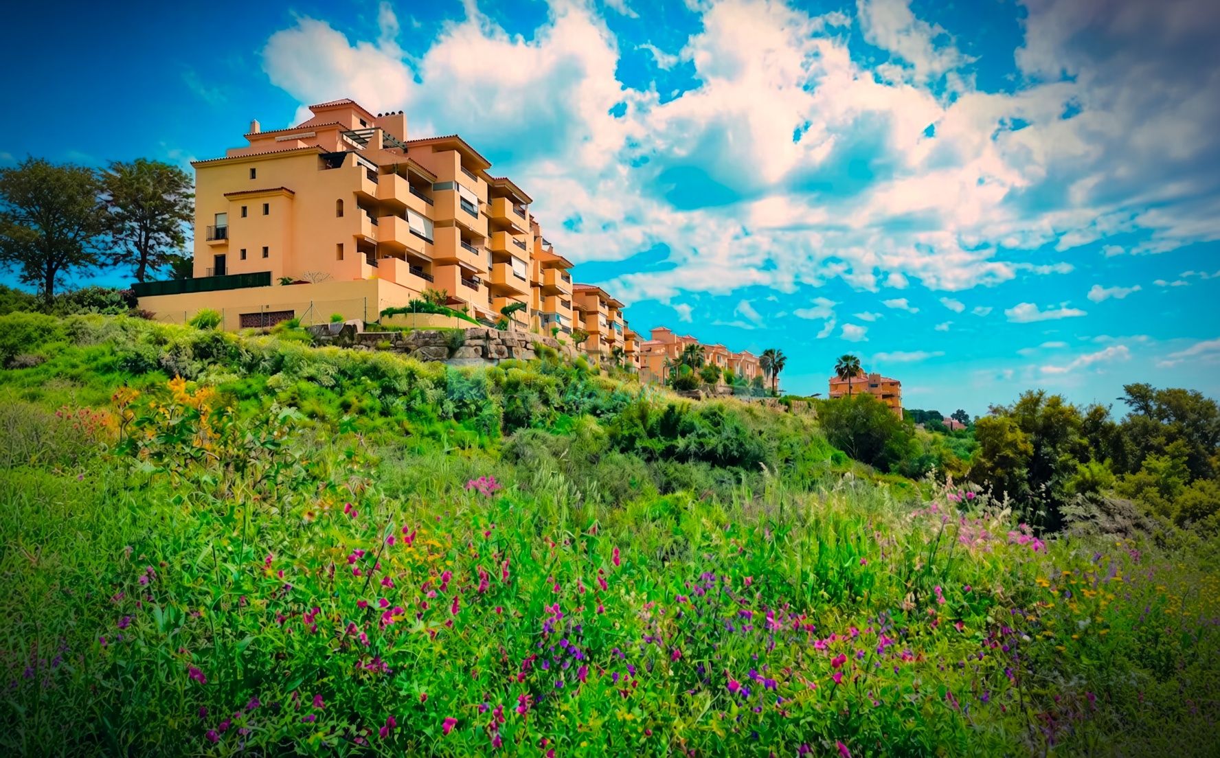 Ground Floor Apartment for sale in Las Joyas, Estepona