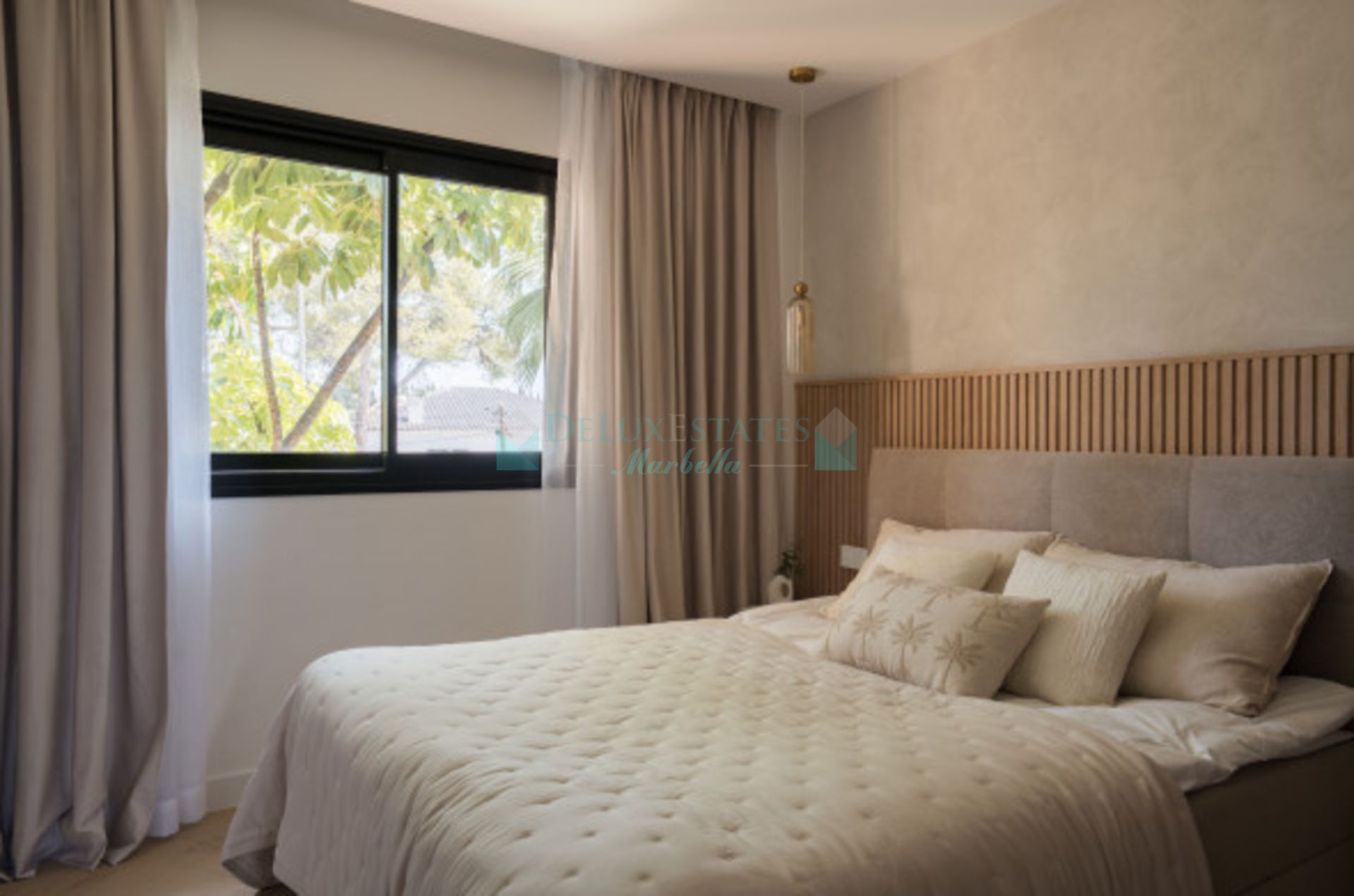Apartment for sale in Cumbres del Rodeo, Nueva Andalucia