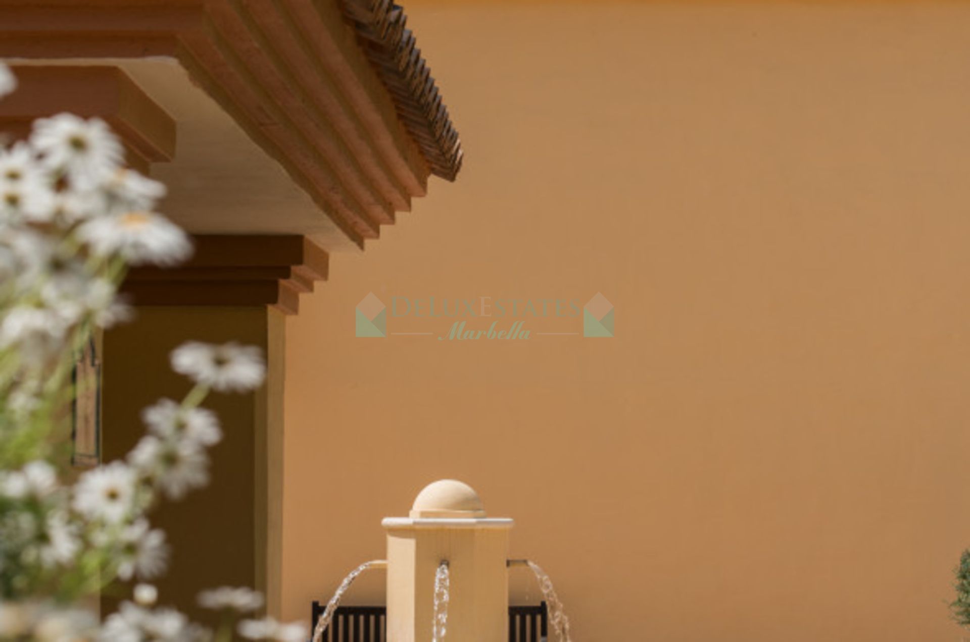 Apartment for sale in Cumbres del Rodeo, Nueva Andalucia