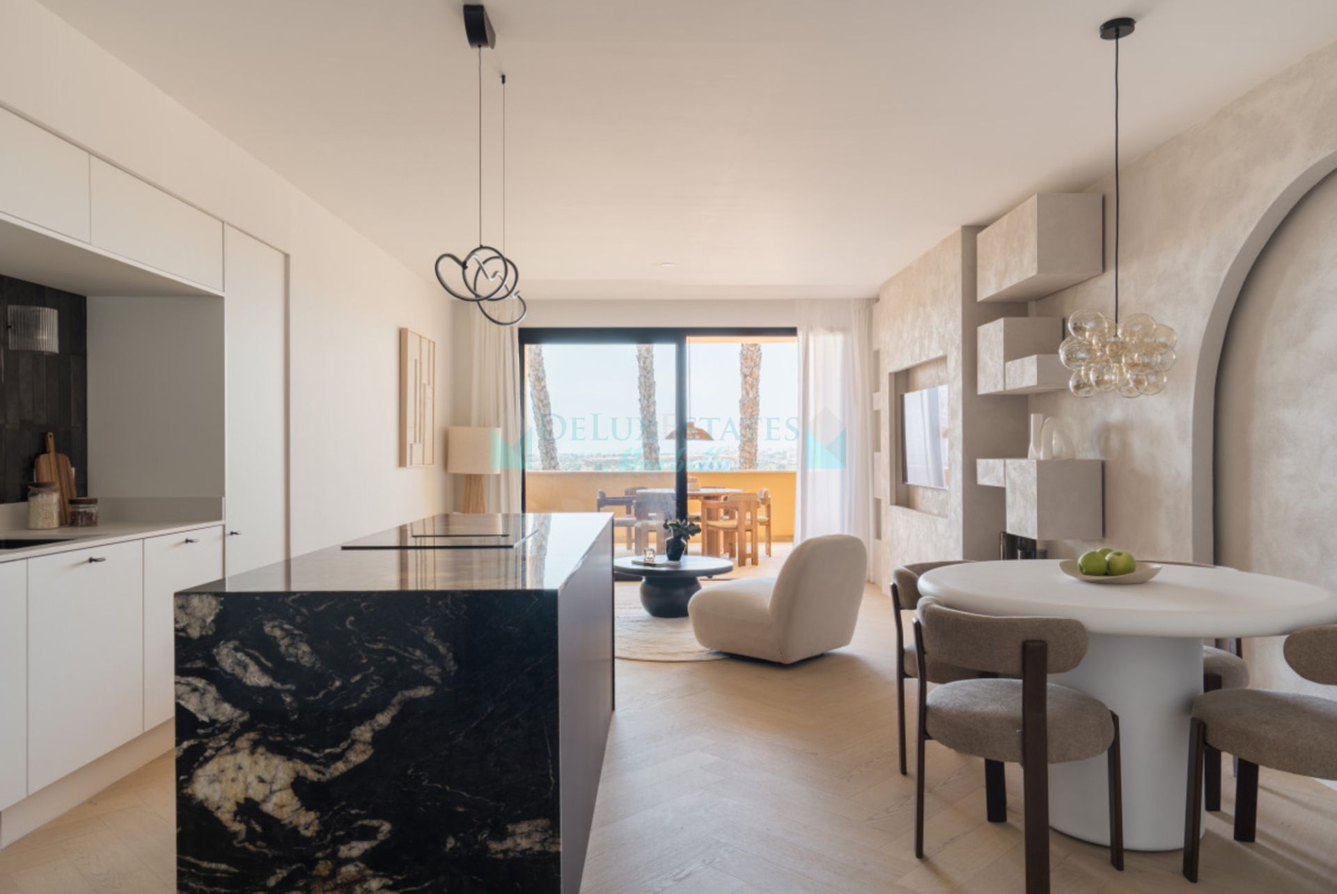 Apartment for sale in Cumbres del Rodeo, Nueva Andalucia