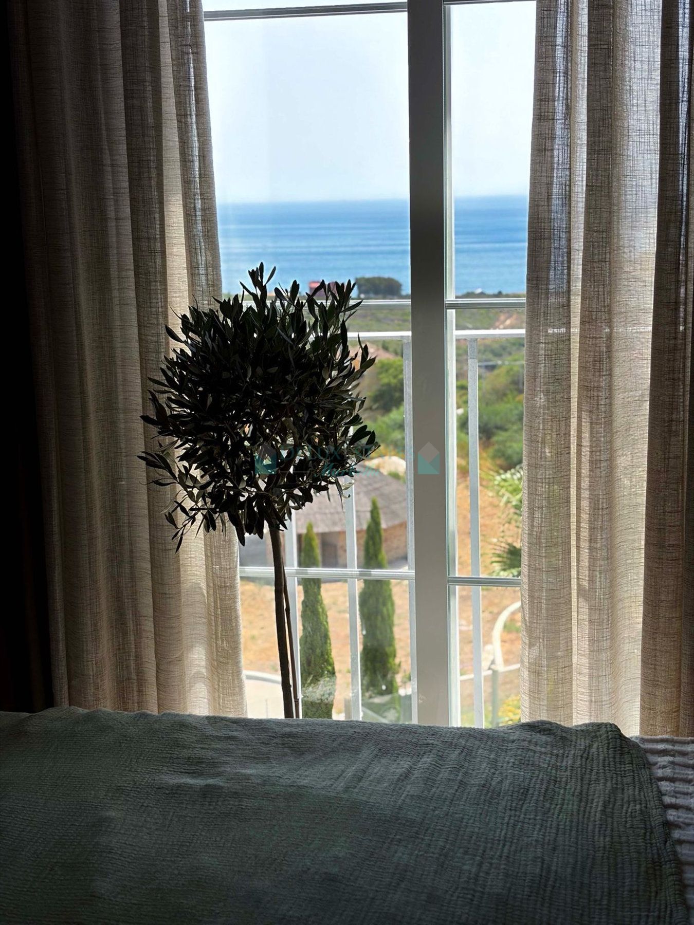 Penthouse for sale in Alcorrín, Manilva