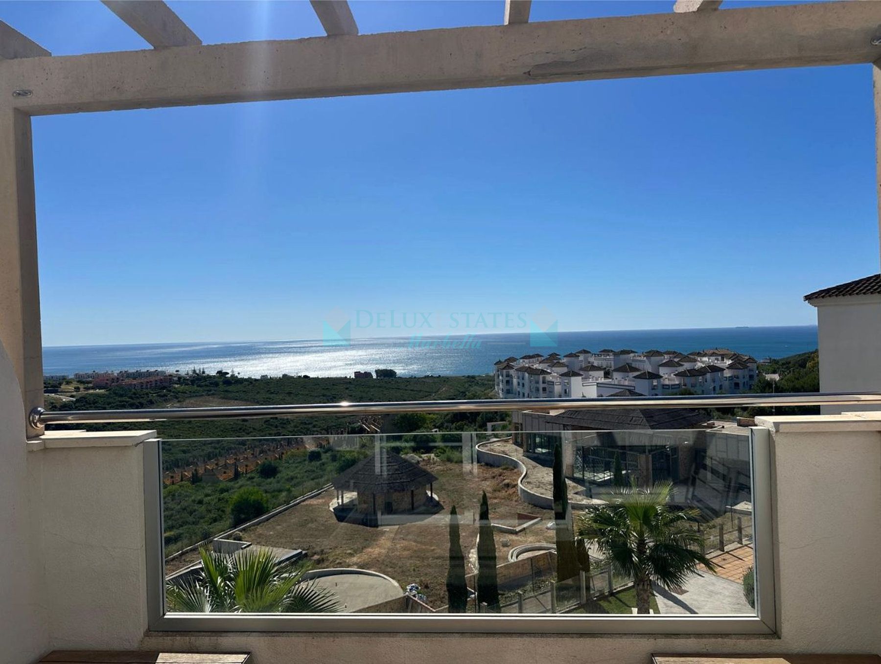 Penthouse for sale in Alcorrín, Manilva