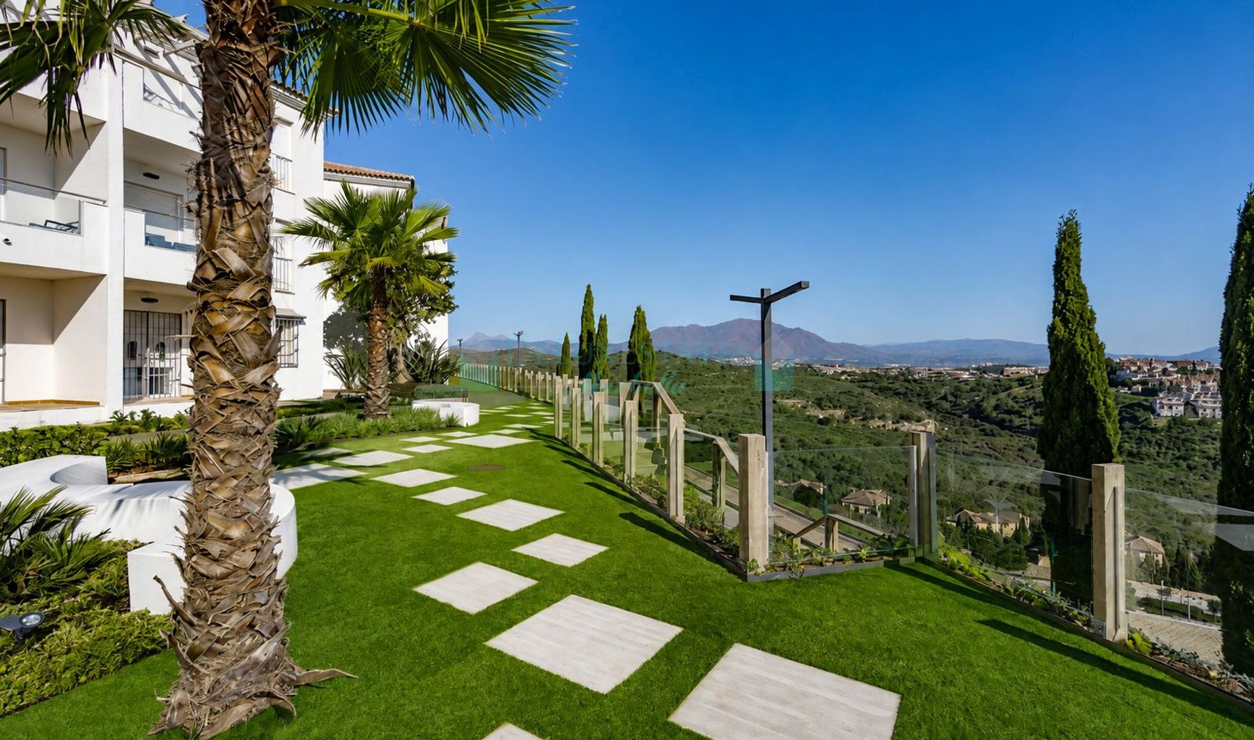 Penthouse for sale in Alcorrín, Manilva