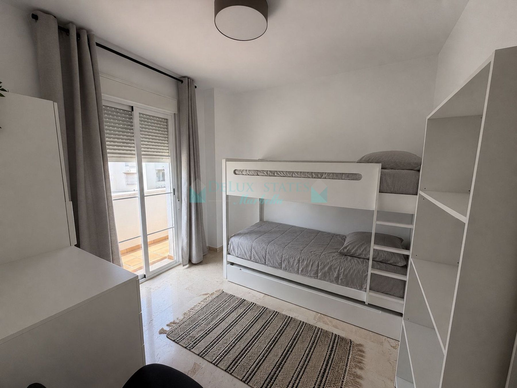 Penthouse for sale in Alcorrín, Manilva