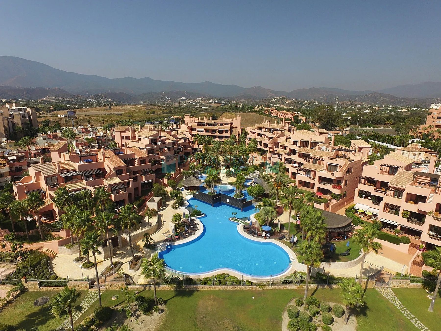 Apartamento Planta Baja en venta en Mar Azul, Estepona