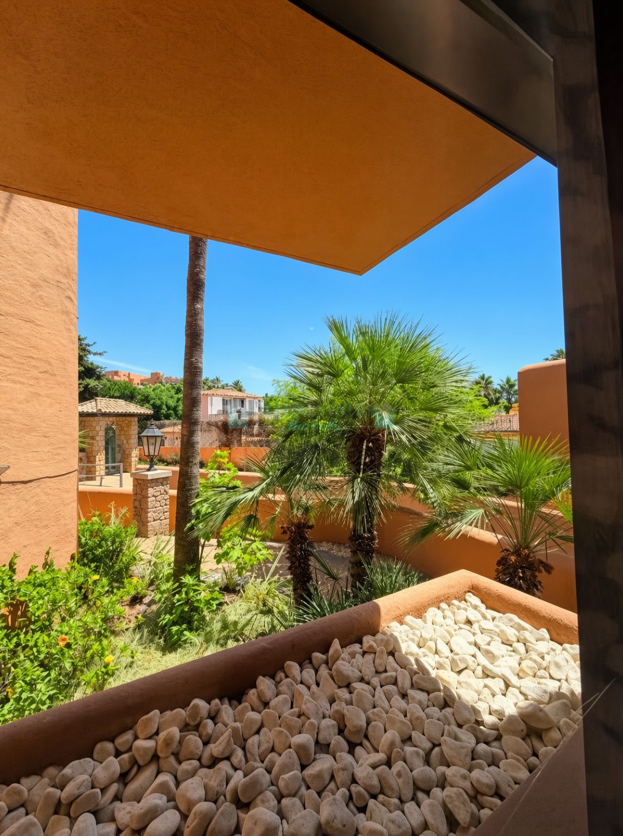Apartamento Planta Baja en venta en Mar Azul, Estepona